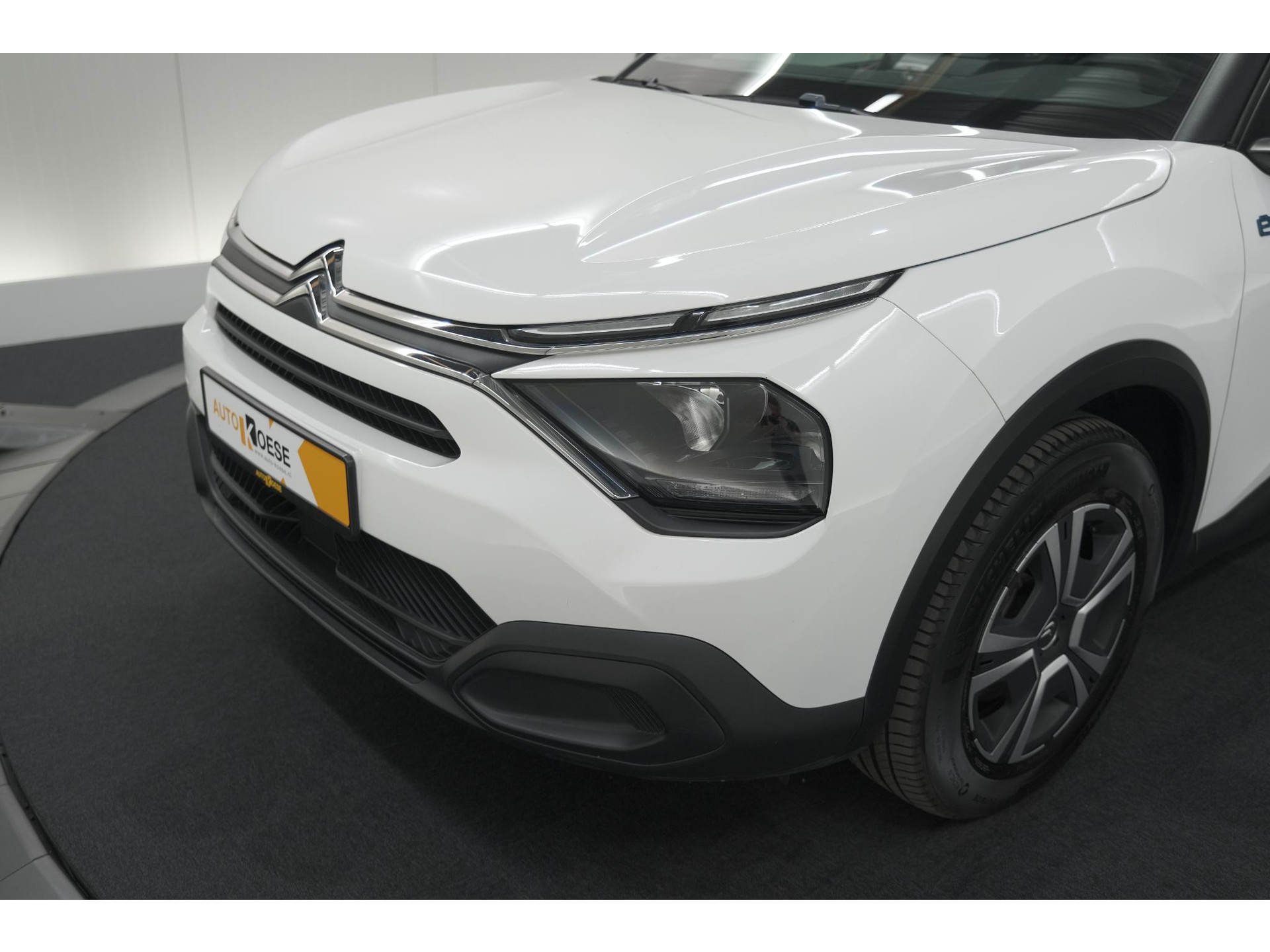 Citroen Ë-C4 Live 50 kWh | 11 KW lader | 93,1% SOH | Apple Carplay | Parkeersensoren | LED