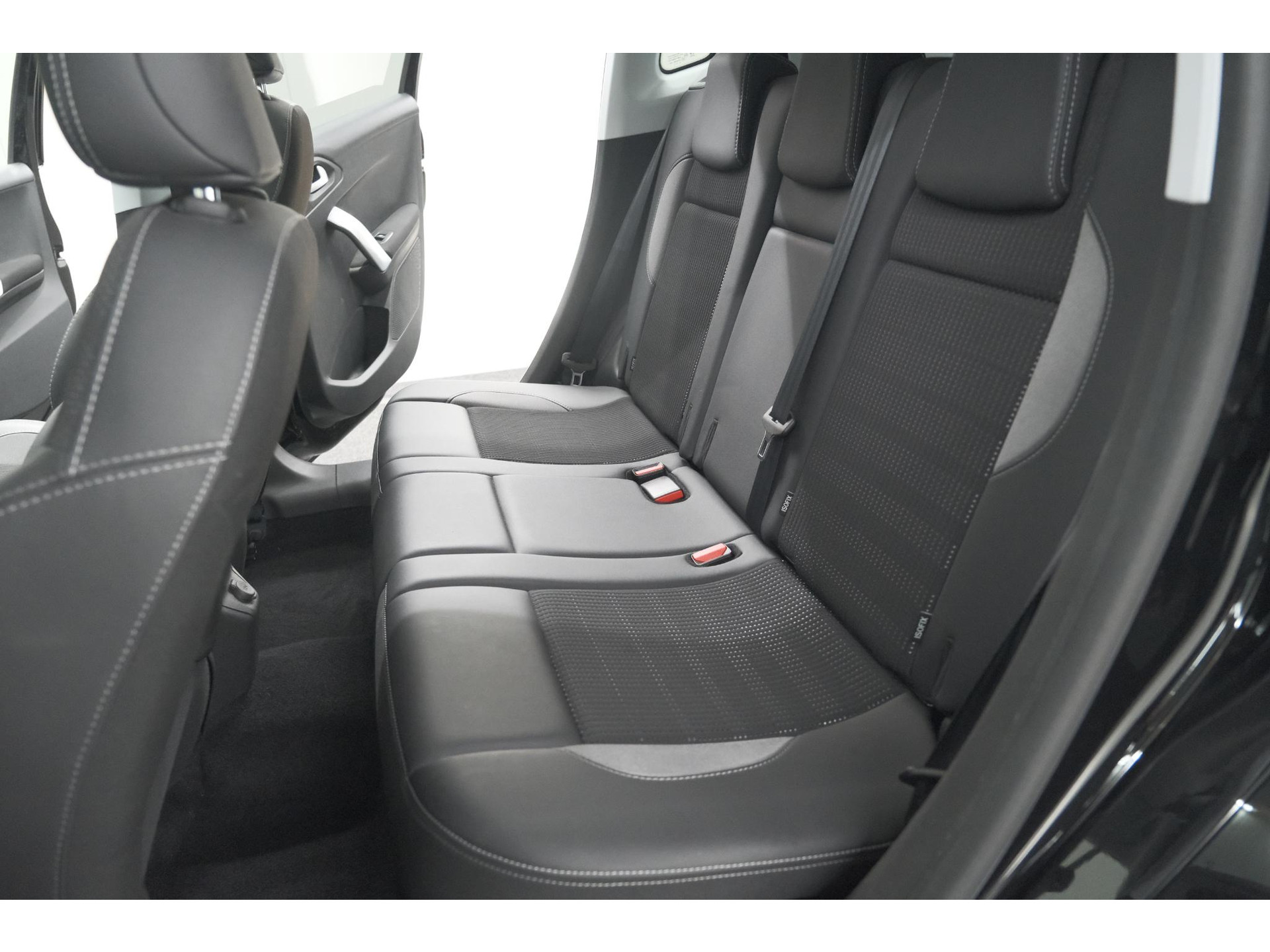 Peugeot 2008 PureTech 110 Allure | Panoramadak | Navigatie | Camera | Parkeersensoren