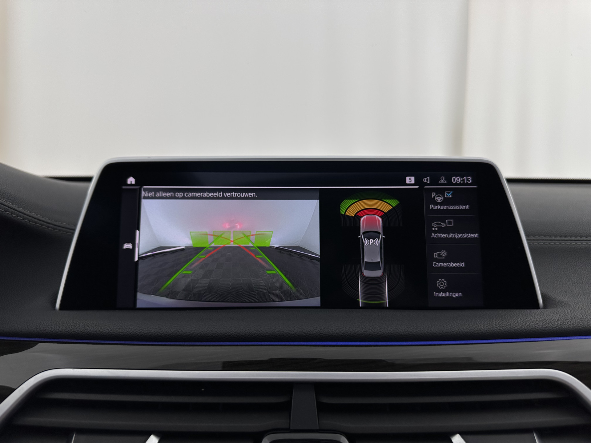 BMW 7-serie 745Le (Plug-in) (INCL-BTW) *PANO | LEATHER | FULL-LED | HEAD-UP | BLINDSPOT | MEMORY-PACK | DIGI-COCKPIT | KEYLESS | DAB+ | CAMERA | HEATED-COMFORTSEATS | AMBIENTLIGHT | CARPLAY | SHIFTPADDLES | 18''ALU*