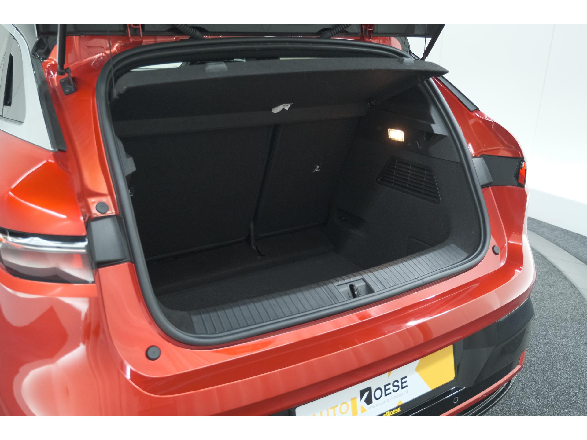 Renault Megane E-Tech EV60 220 Charge Techno | Adaptieve Cruise Control | Winterpakket | Dodehoekdetectie | Harman Kardon