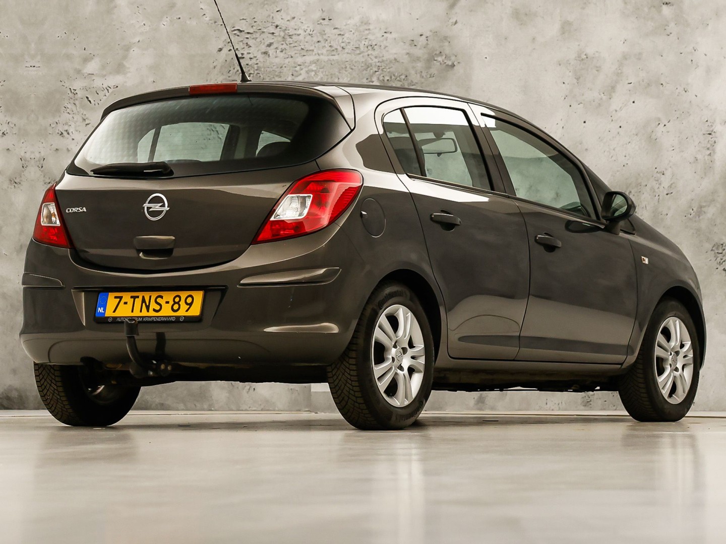 Opel Corsa 1.2-16V Sport (5 DEURS, NAVIGATIE, LM VELGEN, SPORTSTOELEN, ELEK RAMEN, TREKHAAK, NIEUWSTAAT)