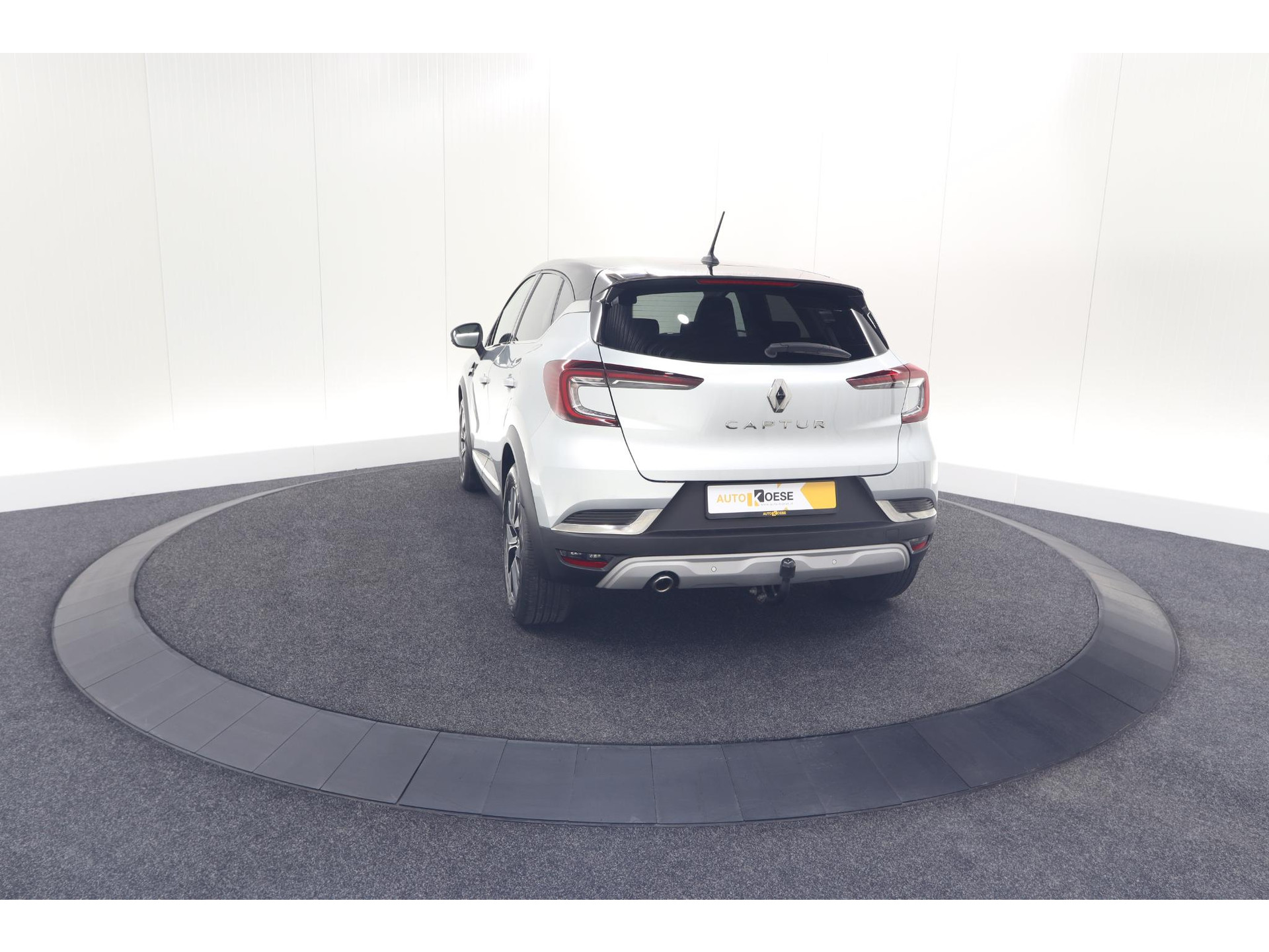 Renault Captur TCe 90 Intens | Trekhaak | Camera | Navigatie | Parkeersensoren | Apple Carplay