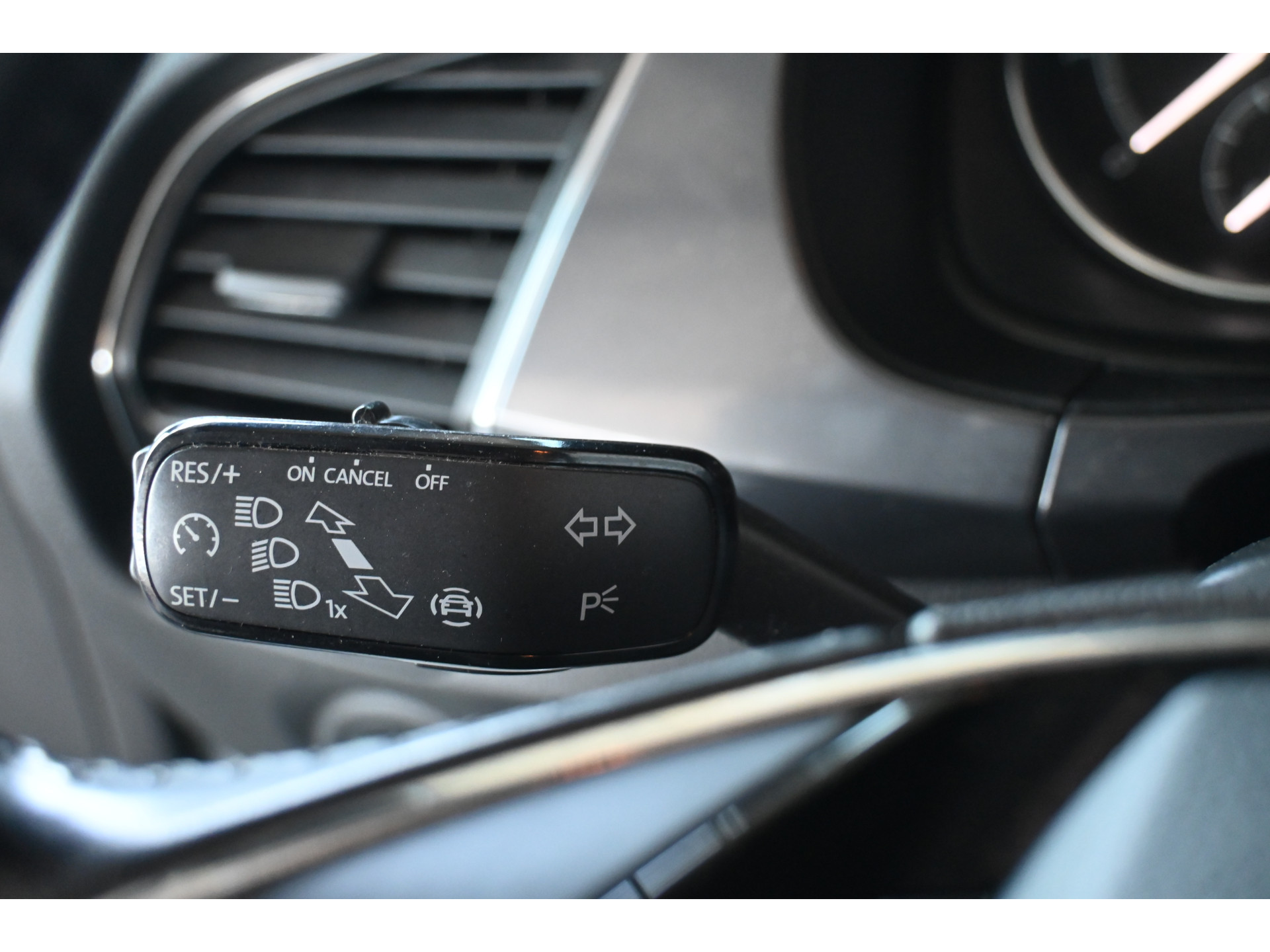 ŠKODA Fabia Combi 1.0 TSI Business Edition Airco Navigatie LED Cruise Control 1e Eigenaar Rijklaarprijs! Inruil Mogelijk!