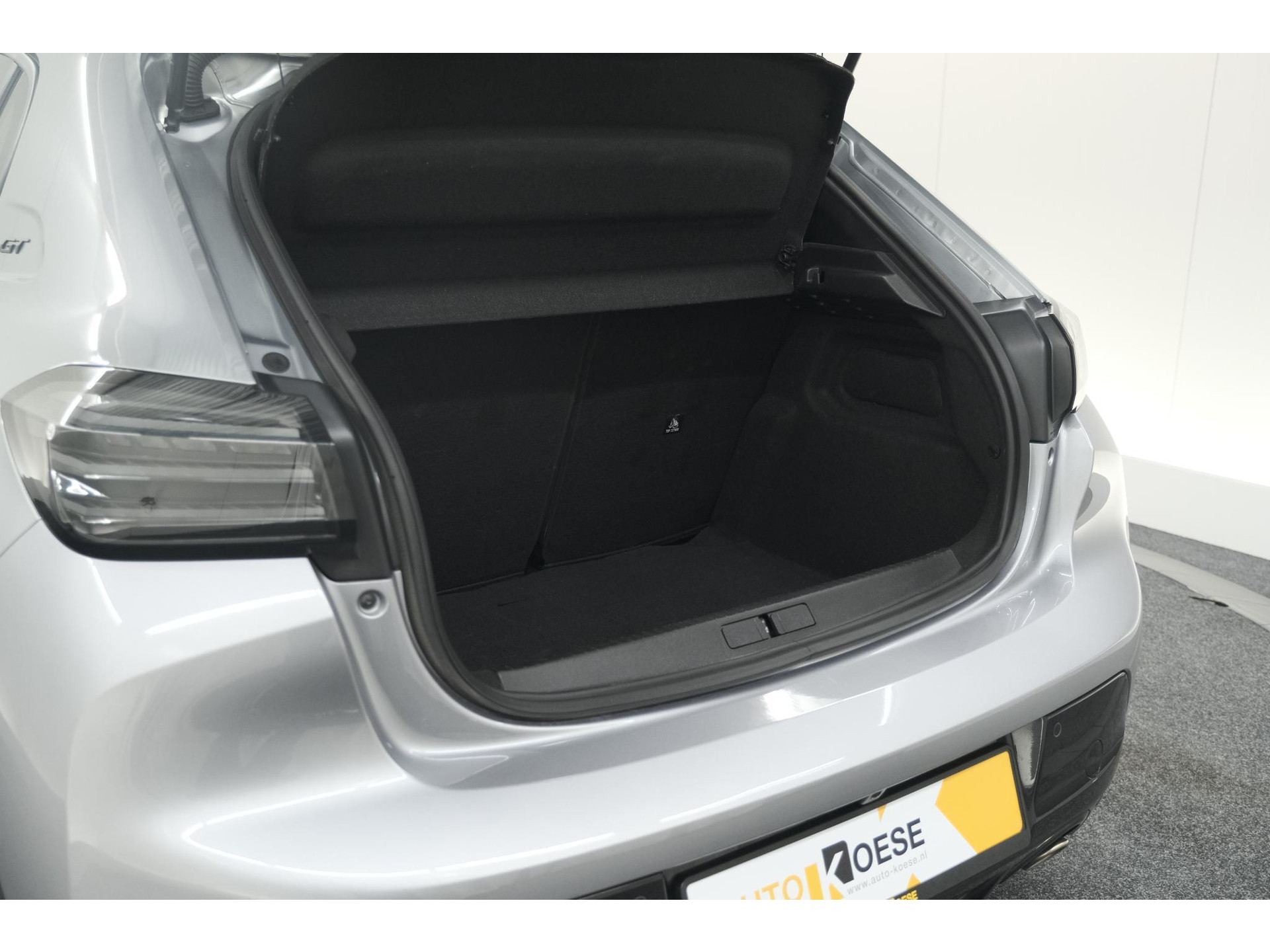 Peugeot 208 PureTech 100 GT | Camera | Navigatie | Apple Carplay | Parkeersensoren