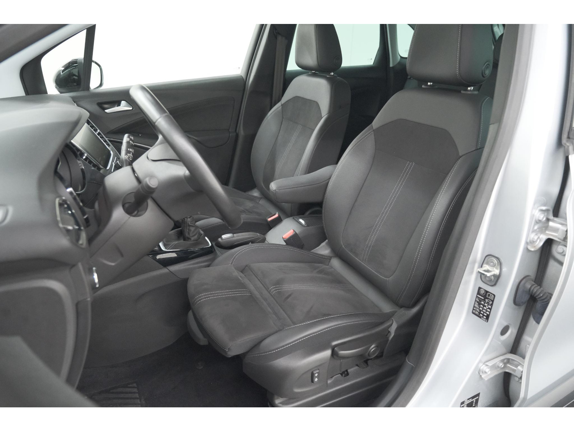 Opel Crossland 1.2 Turbo Ultimate | Camera | Dodehoekdetectie | Comfort Pakket | Apple Carplay