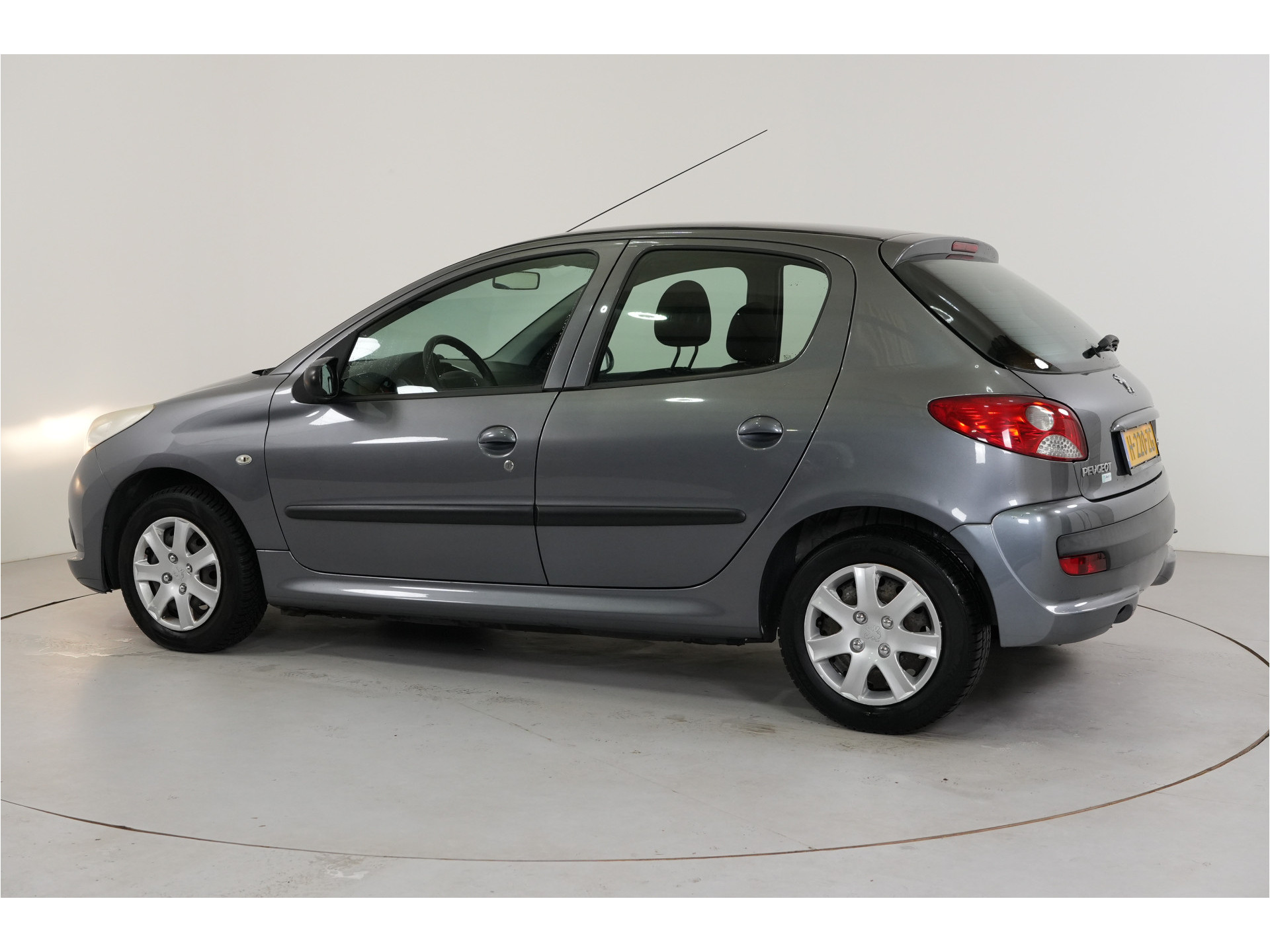 Peugeot 206 + 1.1 XR 5 dr. | Bluetooth | Str. Bekr. | El. ramen |