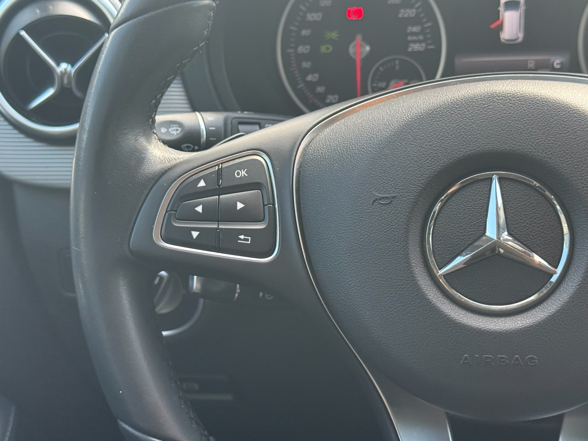 Mercedes-Benz B-klasse 180 Ambition | 1E EIGENAAR | 3/6/12MND GARANTIE | NAVI | LED | AICRO | CRUISE | TREKHAAK |