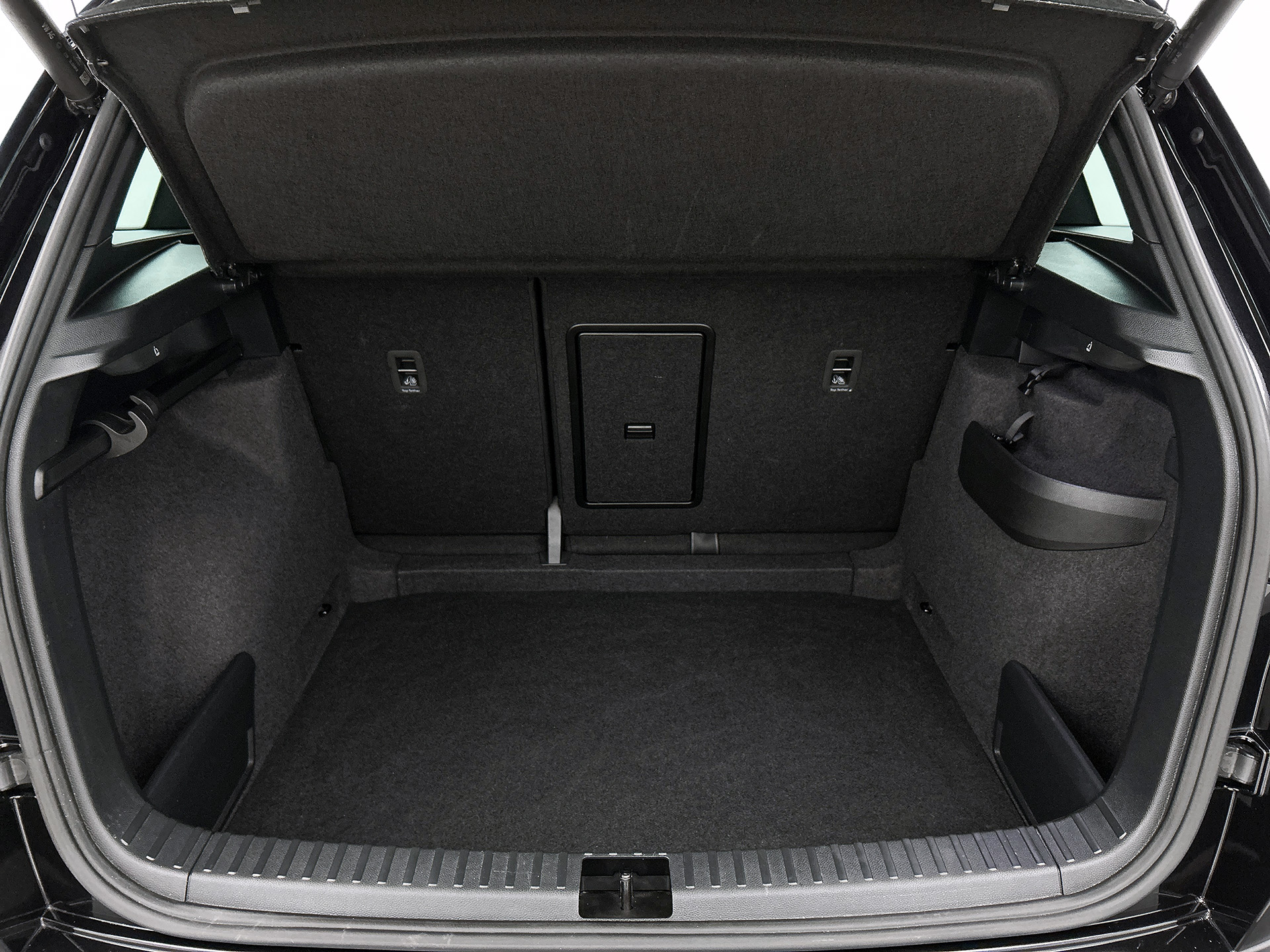 ŠKODA Karoq 1.5 TSI ACT Sportline Business | PANORAMADAK | 360 CAMERA | WINTERPACK | KEYLESS | NAVI | ELEKTR. ACHTERKLEP