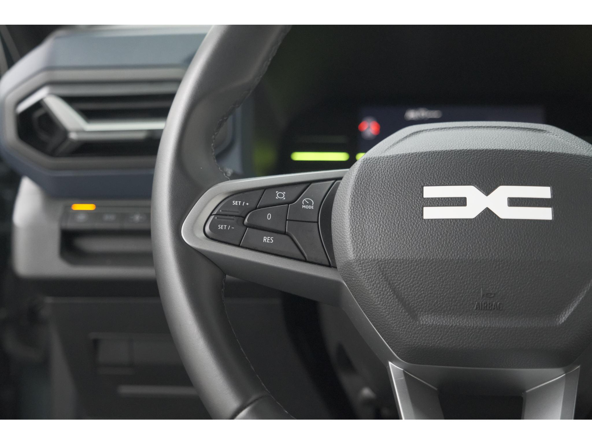 Dacia Duster Mild Hybrid 130 Expression | Camera | Stoelverwarming | Apple Carplay | Navigatie