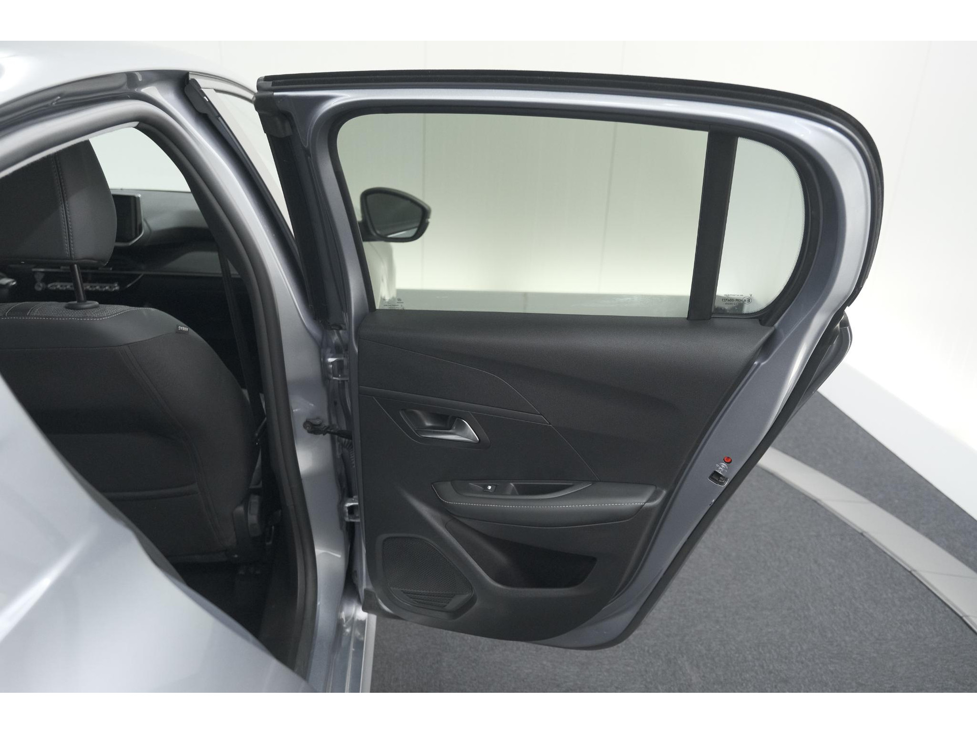 Peugeot 208 1.2 Hybrid 110 e-DSC6 Allure | IJSKOUDE Climate Control | Apple Carplay | Parkeersensoren