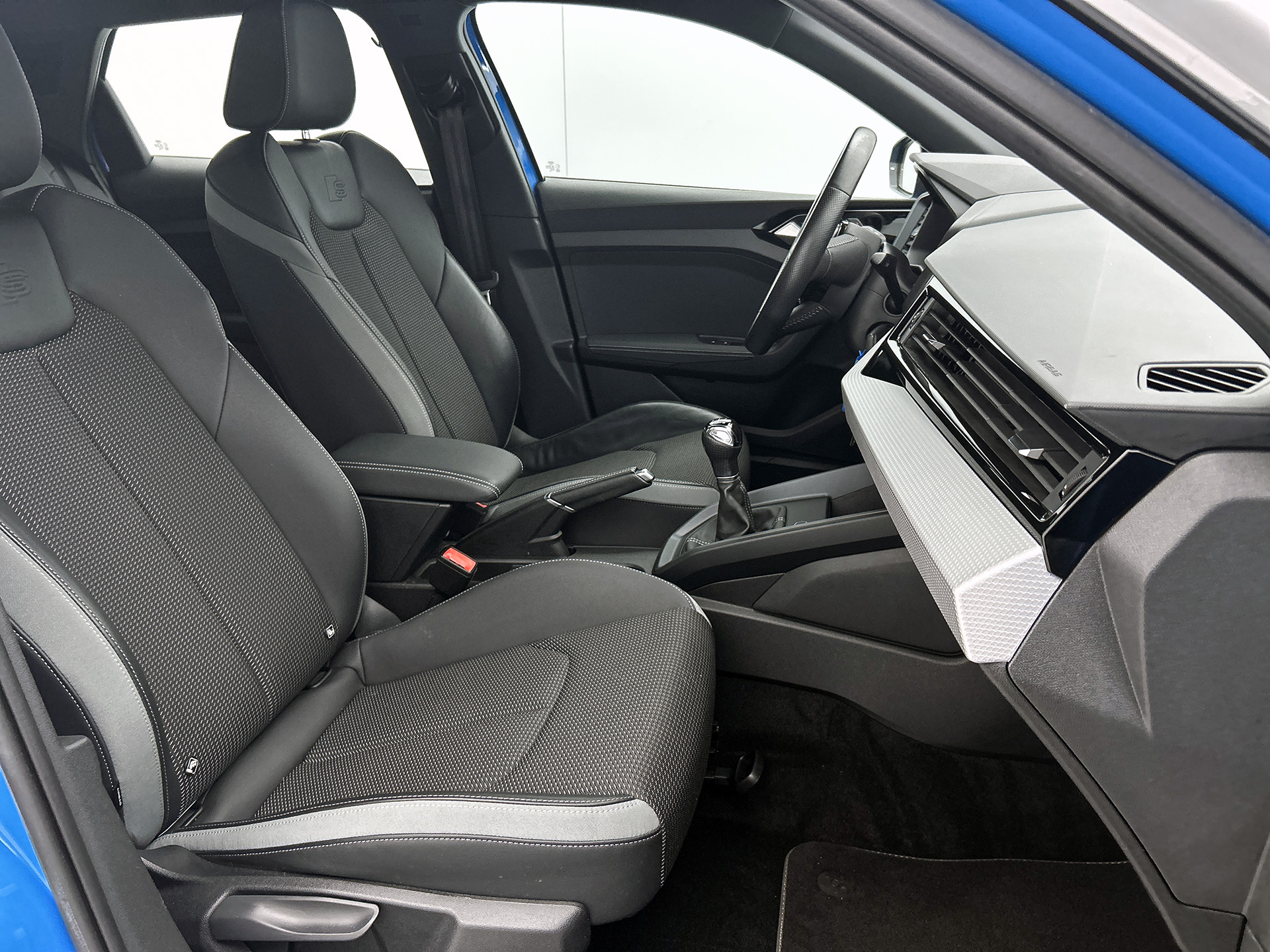 Audi A1 Sportback 30 TFSI S Line edition one | NAVI | STOELVERWARMING | CLIMAT CONTROL | PARKEER SENSOREN V+A