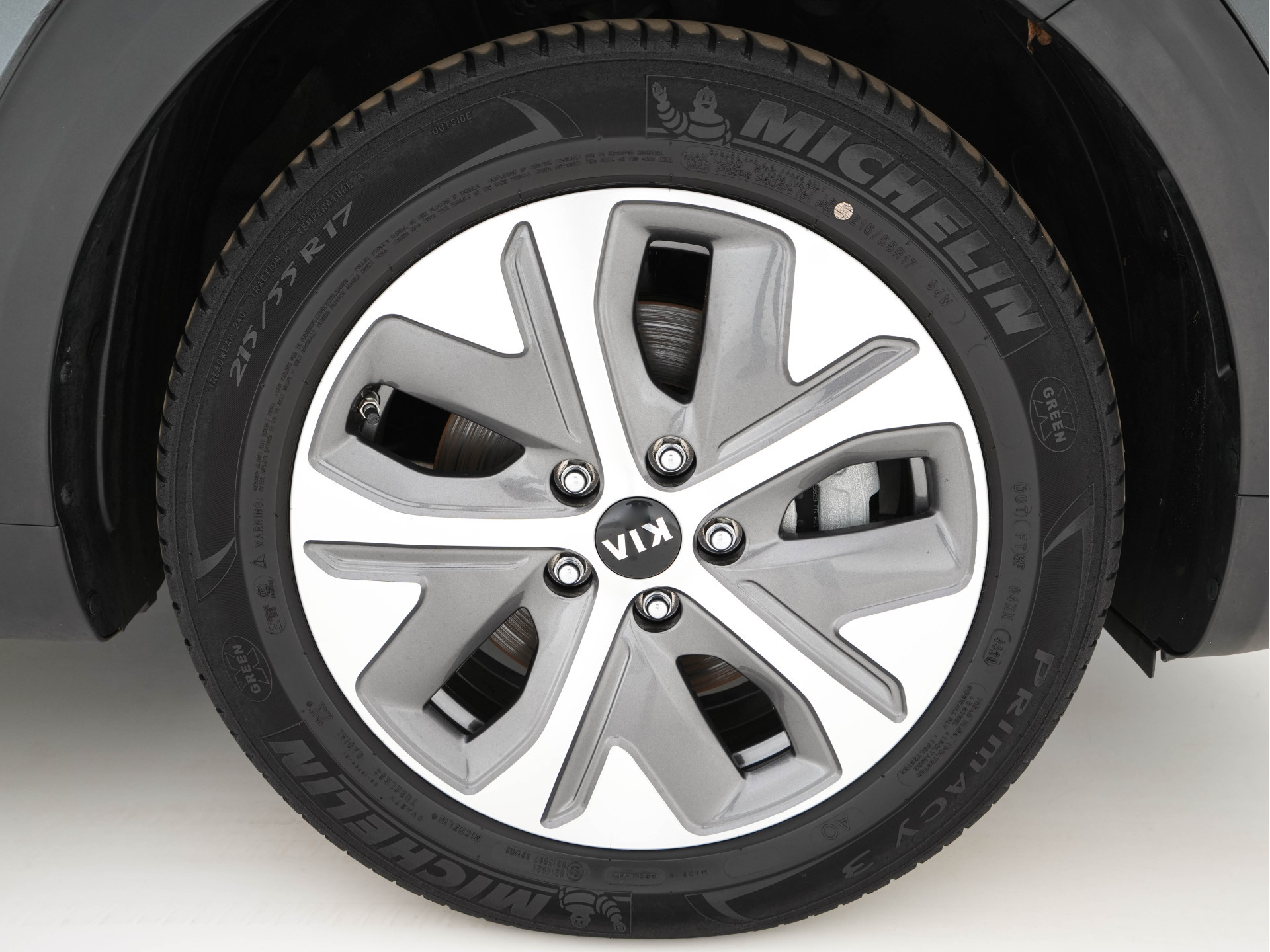 Kia e-Niro DynamicPlusLine 64 kWh [ 3-Fase ] { SOH-99% } (INCL-BTW) Aut. *FULL-LEATHER | NAVI-FULLMAP | DAB | ADAPT.CRUISE | BLINDSPOT | CAMERA | HEATED/COOLED-COMFORTSEATS | KEYLESS | JBL-SOUND | MEMORY-PACK | DIGI-COCKPIT | SHIFT-PADDLES | ...