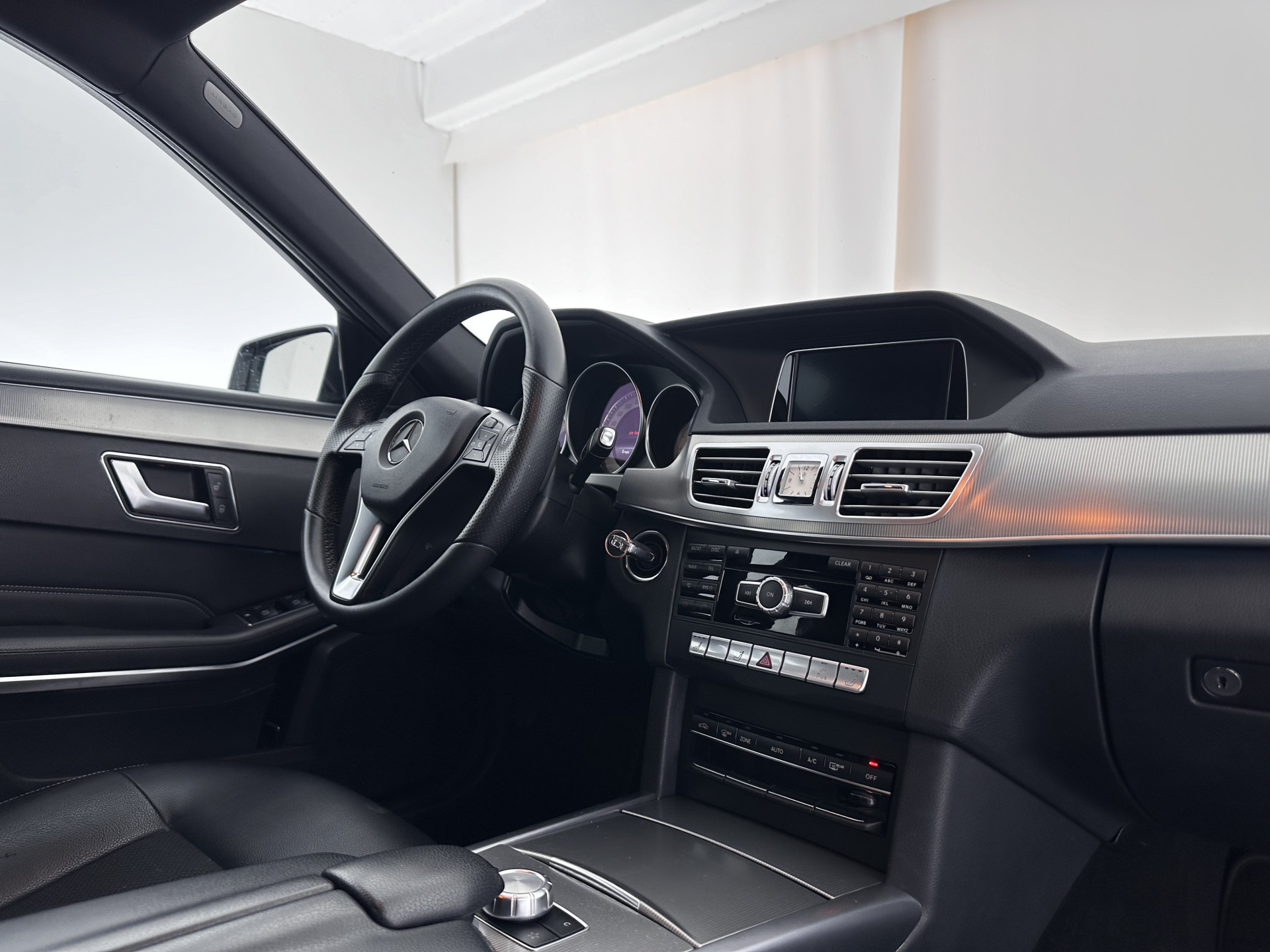 Mercedes-Benz E-klasse 300 BlueTEC HYBRID Avantgarde Aut. *NAVI-FULLMAP | LEATHER -MICROFIBRE | ECC | PDC | CRUISE | COMFORT-SEATS | 17"ALU*