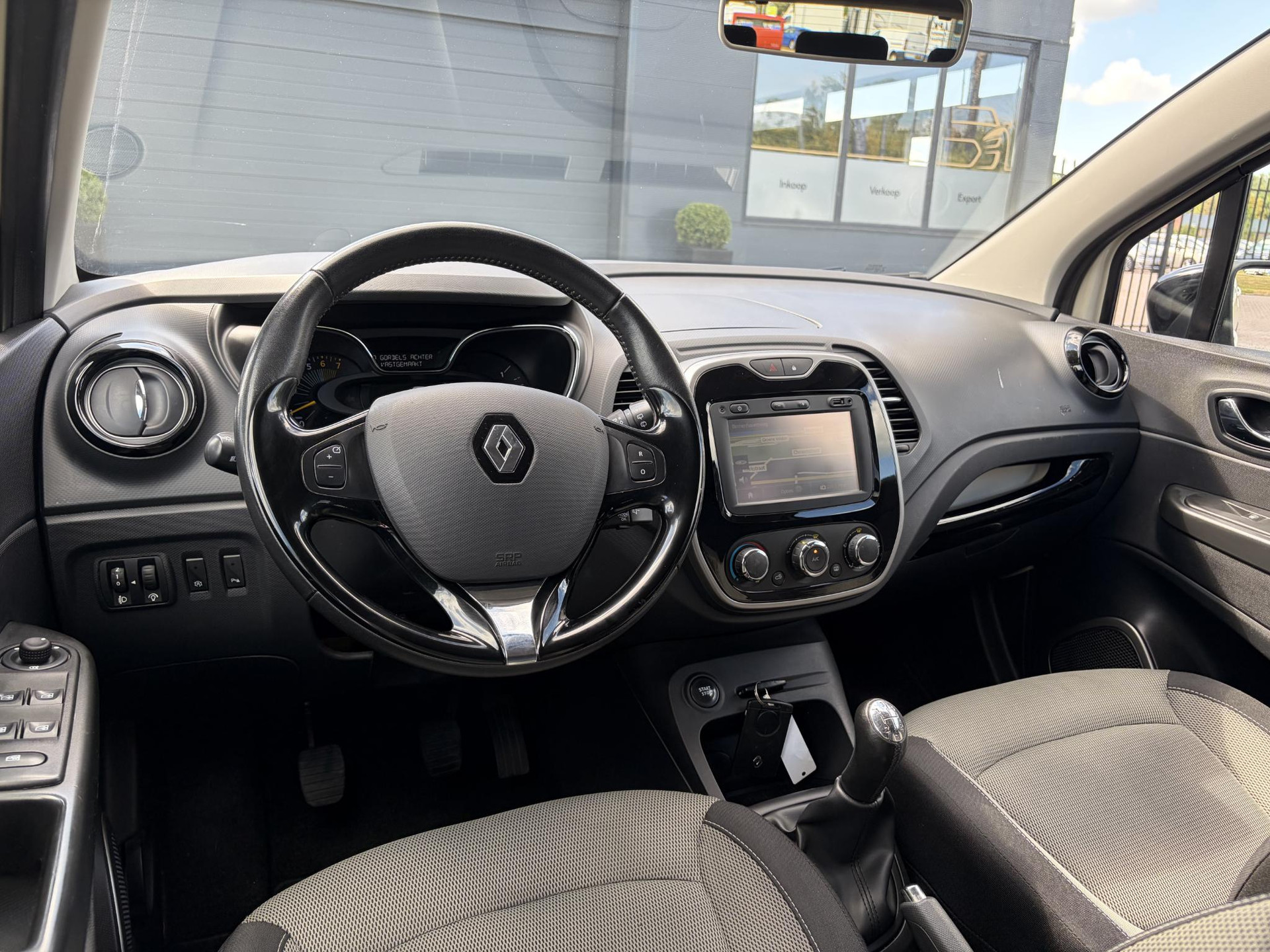 Renault Captur 0.9 TCe Expression ✓1e Eigenaar✓Recent beurt gehad✓Dealer Onderhouden✓Navi✓Keyless✓Lm velgen✓Airco✓Cruise✓Pdc✓N.A.P✓Apk tot 08-2027