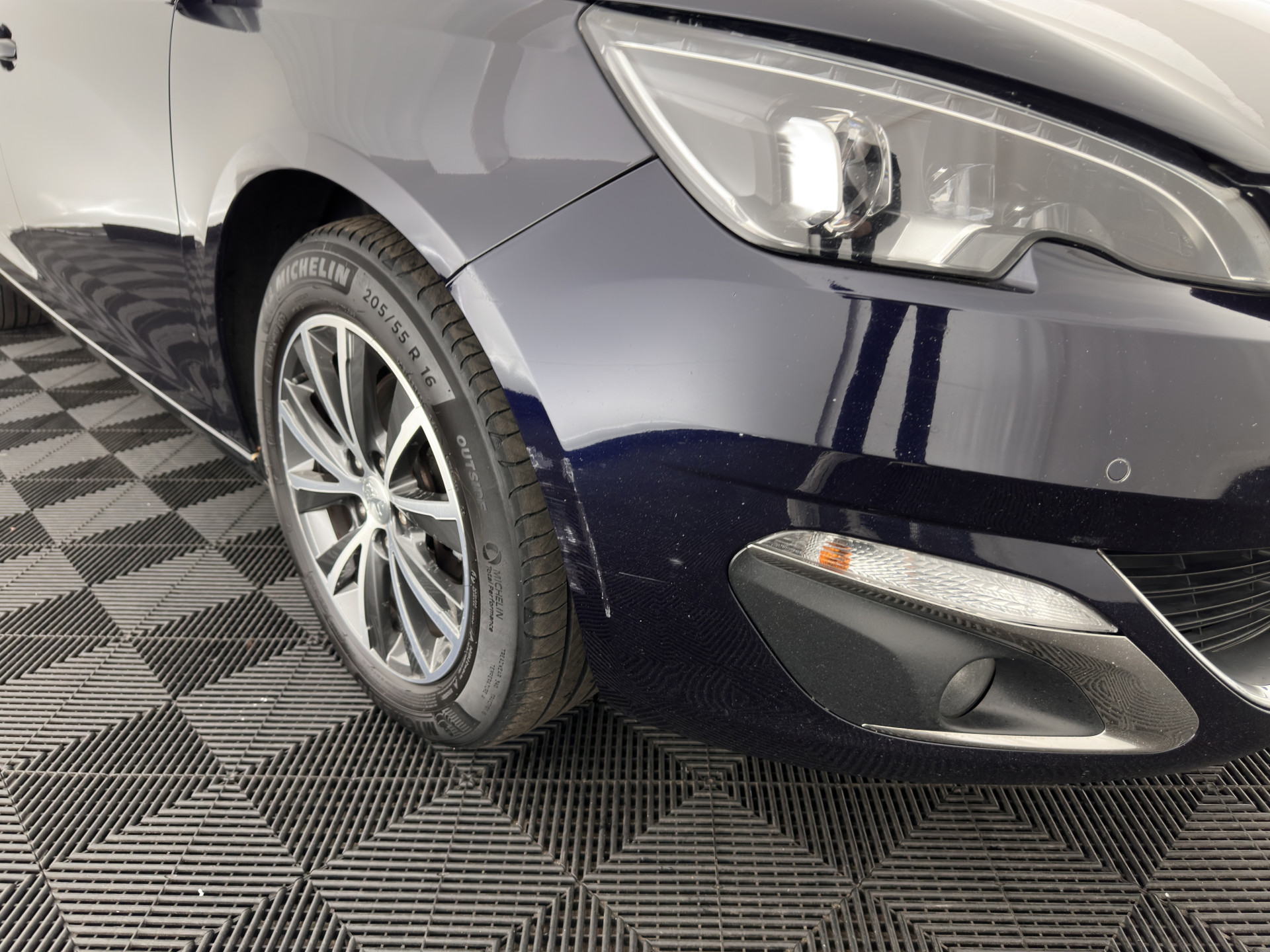 Peugeot 308 SW 1.6 BlueHDI Blue Lease Premium Aut. *PANO | FULL-LED | NAVI-FULLMAP | SPORT-SEATS | PRIVACY-GLASS | ECC | PDC | CRUISE | 16''ALU*