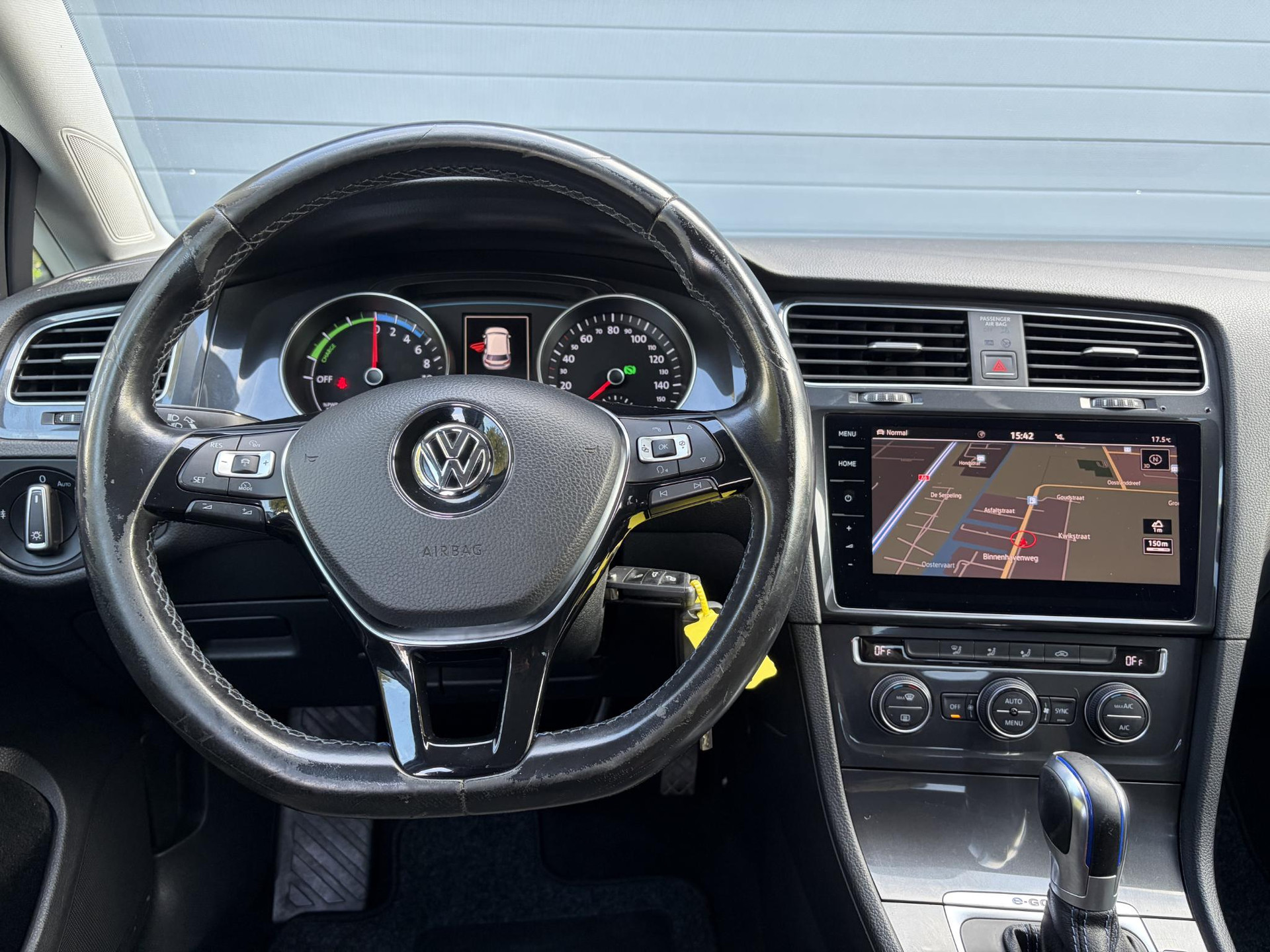 Volkswagen e-Golf ✓SOH 84,55%✓Carplay✓Navi✓LED✓Clima✓Cruise✓Pdc V+A✓Lm velgen✓N.A.P✓Apk tot 07-2027
