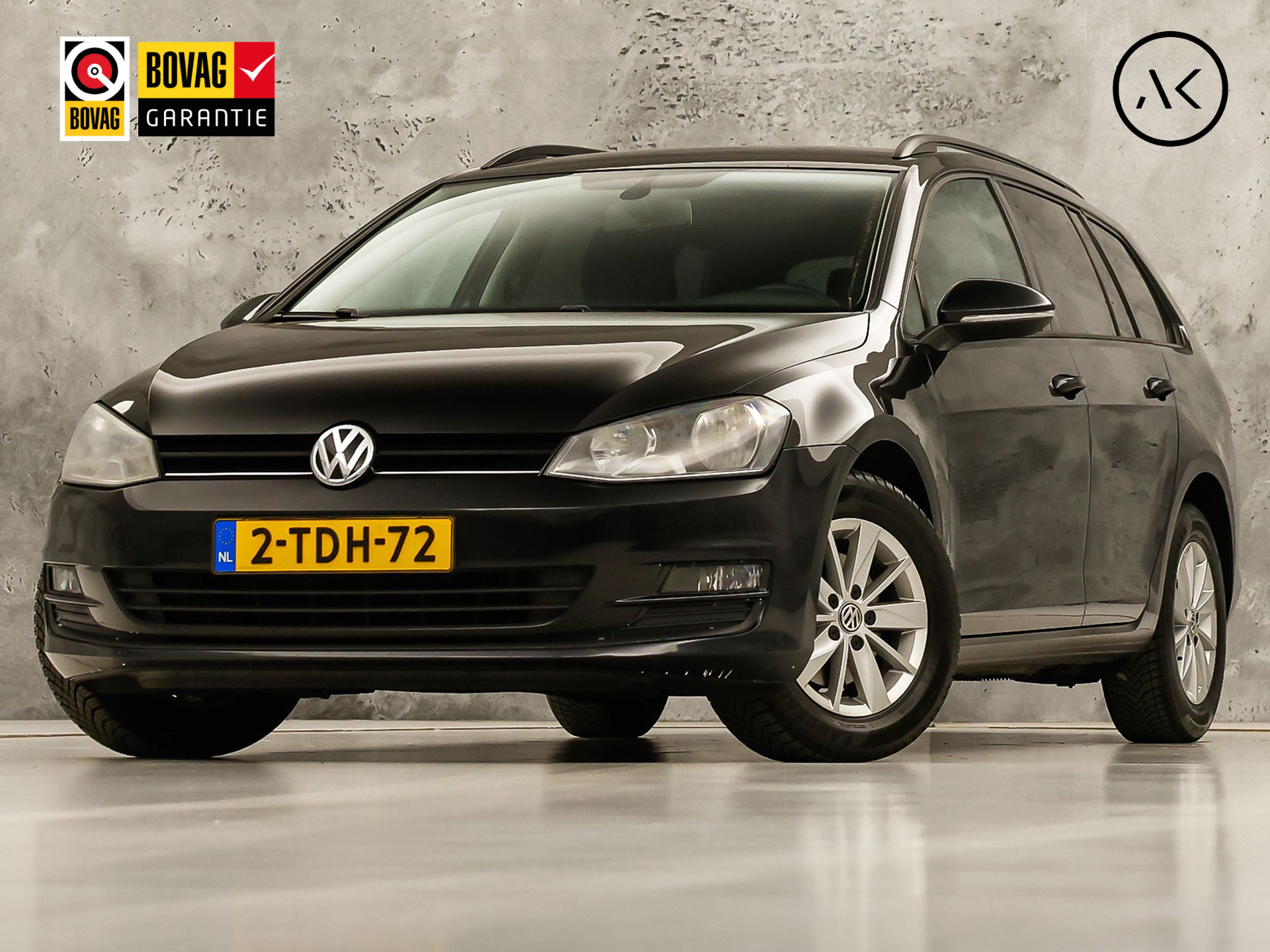 Volkswagen Golf Variant 1.2 TSI Sport (NAVIGATIE, BLUETOOTH, CLIMATE, NAP, TREKHAAK, SPORTSTOELEN, ARMSTEUN, LM VELGEN, ELEK PAKKET, NIEUWSTAAT)