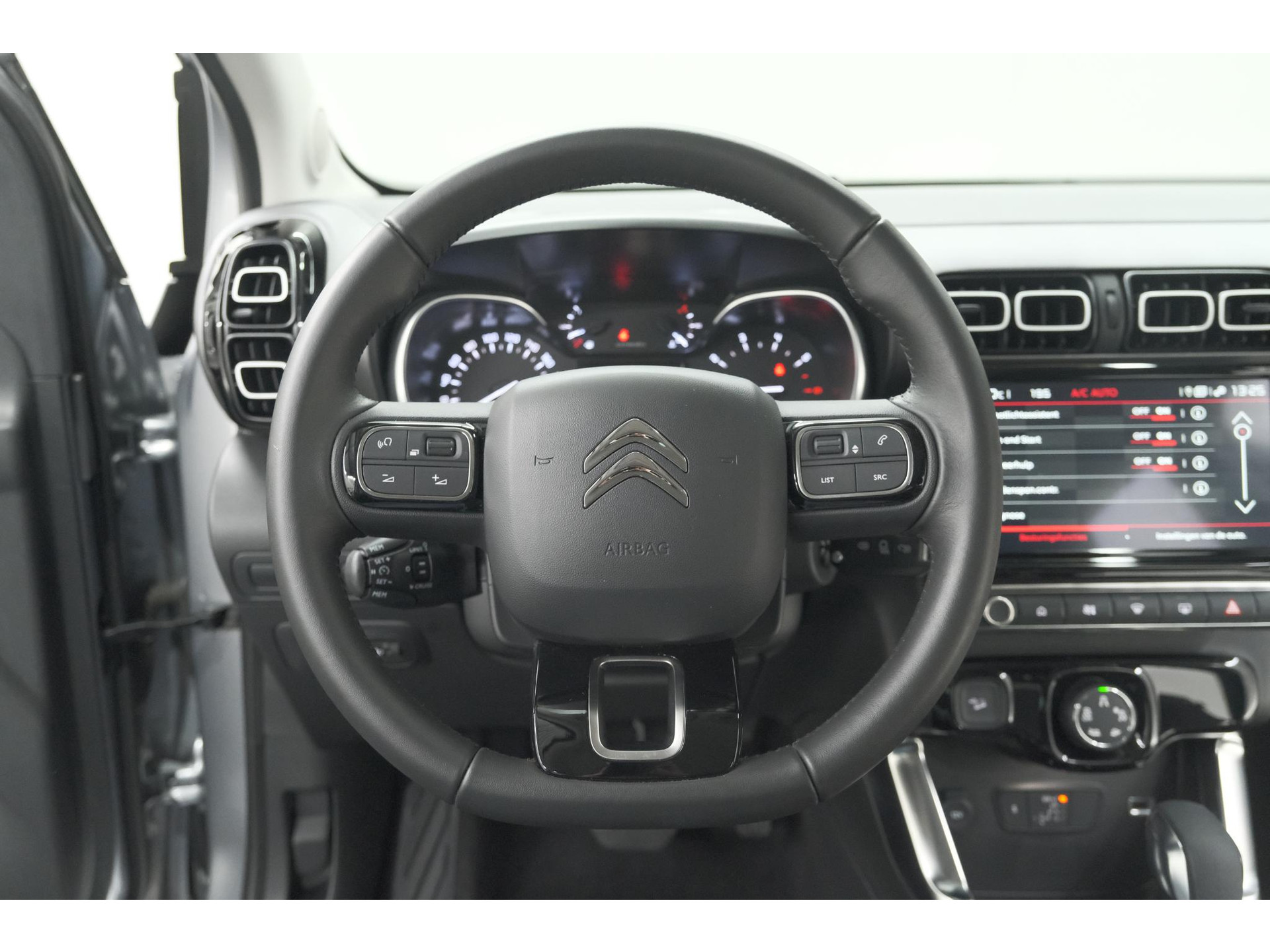 Citroen C3 Aircross PureTech 130 EAT6 Max | Allseason Banden | Parkeersensoren | Navigatie | Apple Carplay