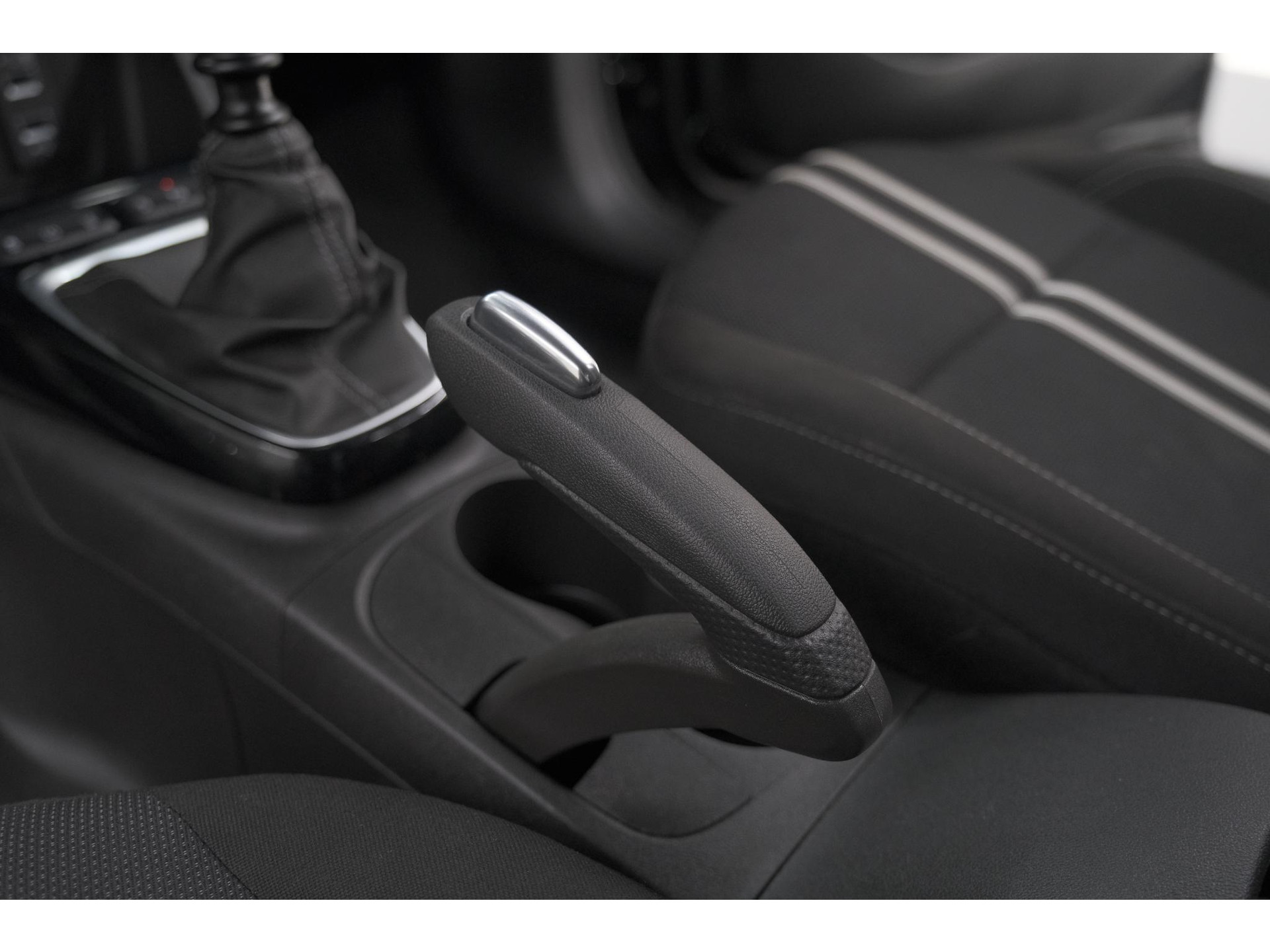 Opel Crossland 110 Turbo Business Elegance | Camera | Dodehoekdetectie | Navigatie | Apple Carplay