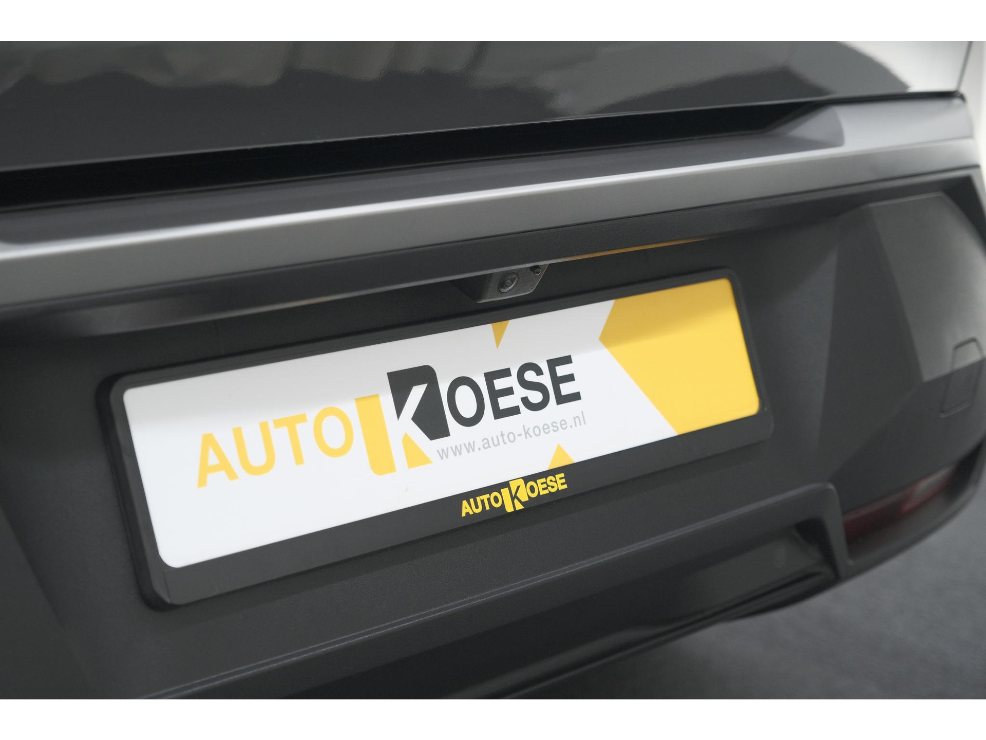 Peugeot 3008 1.2 Hybrid 136 GT | Panoramdak | 360 Camera | Stoelverwarming | Elektrische Kofferklep | Allseason Banden