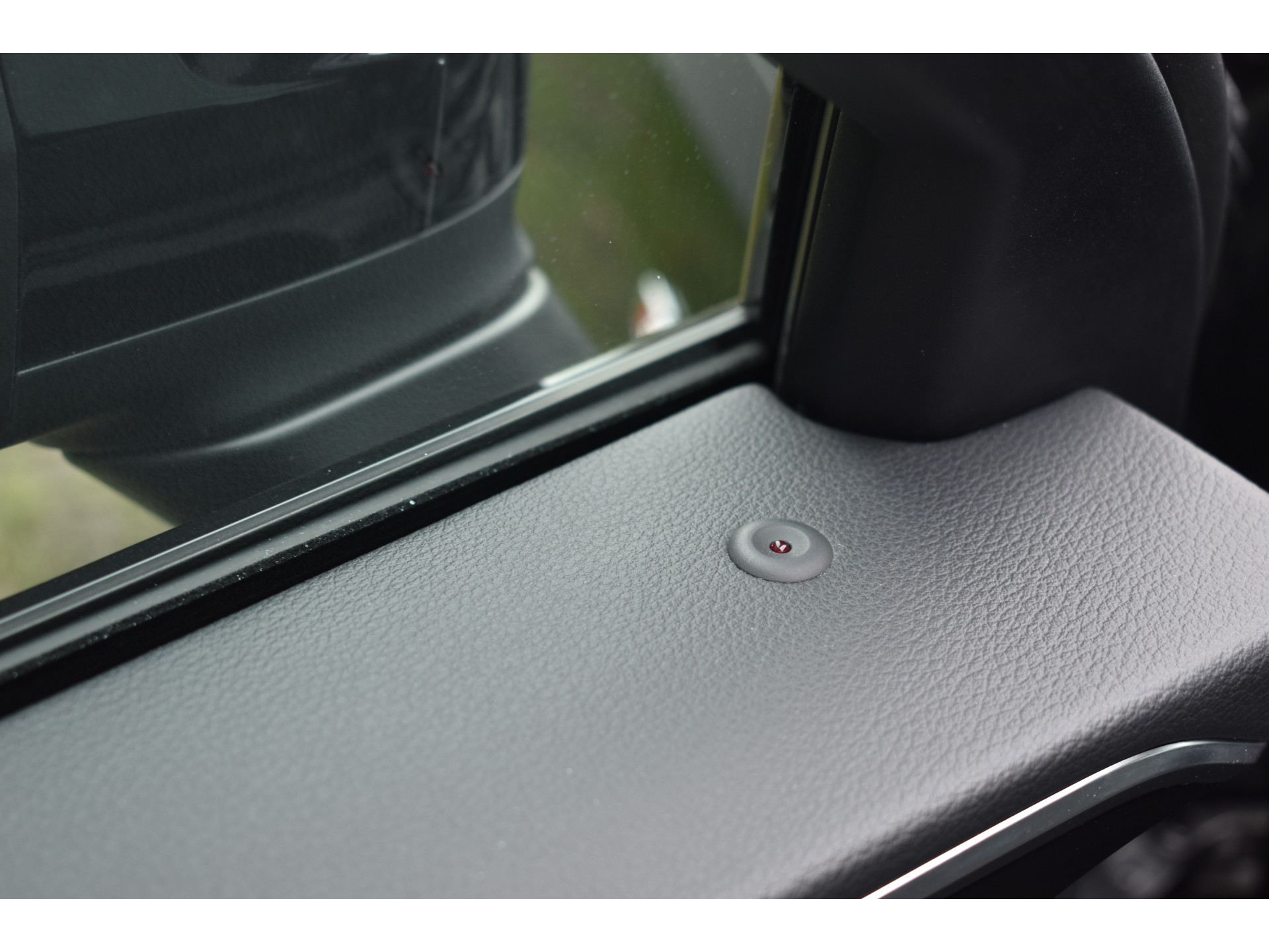 Audi A4 Limousine 35 TFSI S-line 2.0 Mild Hybrid S-line black-line Automaat Leder interieur