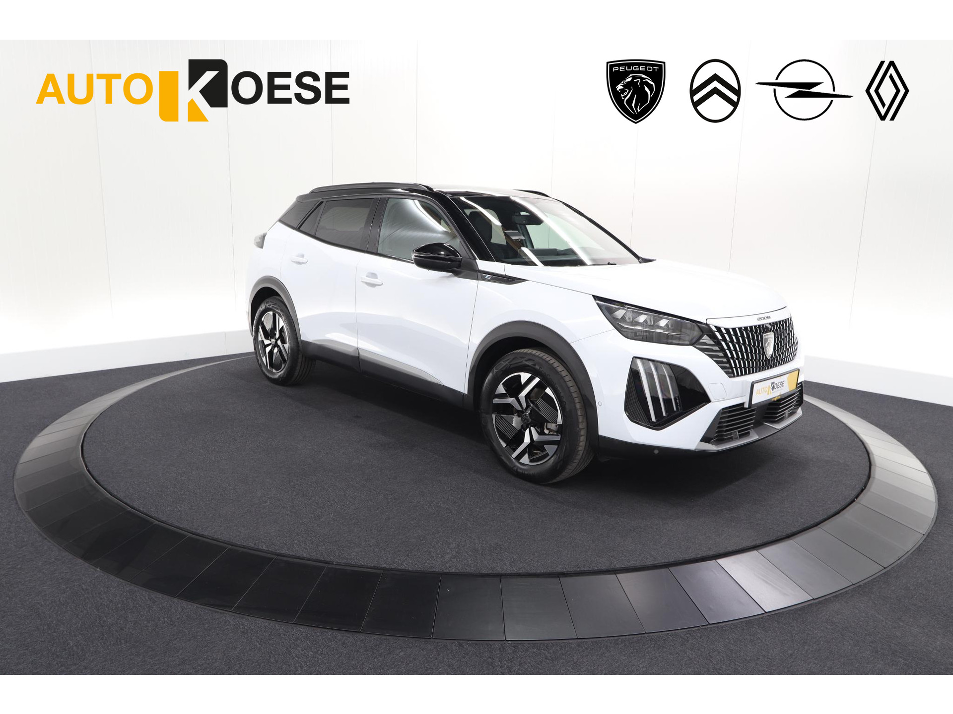 Peugeot e-2008 EV GT 50 kWh | 11 KW Laadfunctie | 360 Camera | Dodehoekdetectie | Apple Carplay
