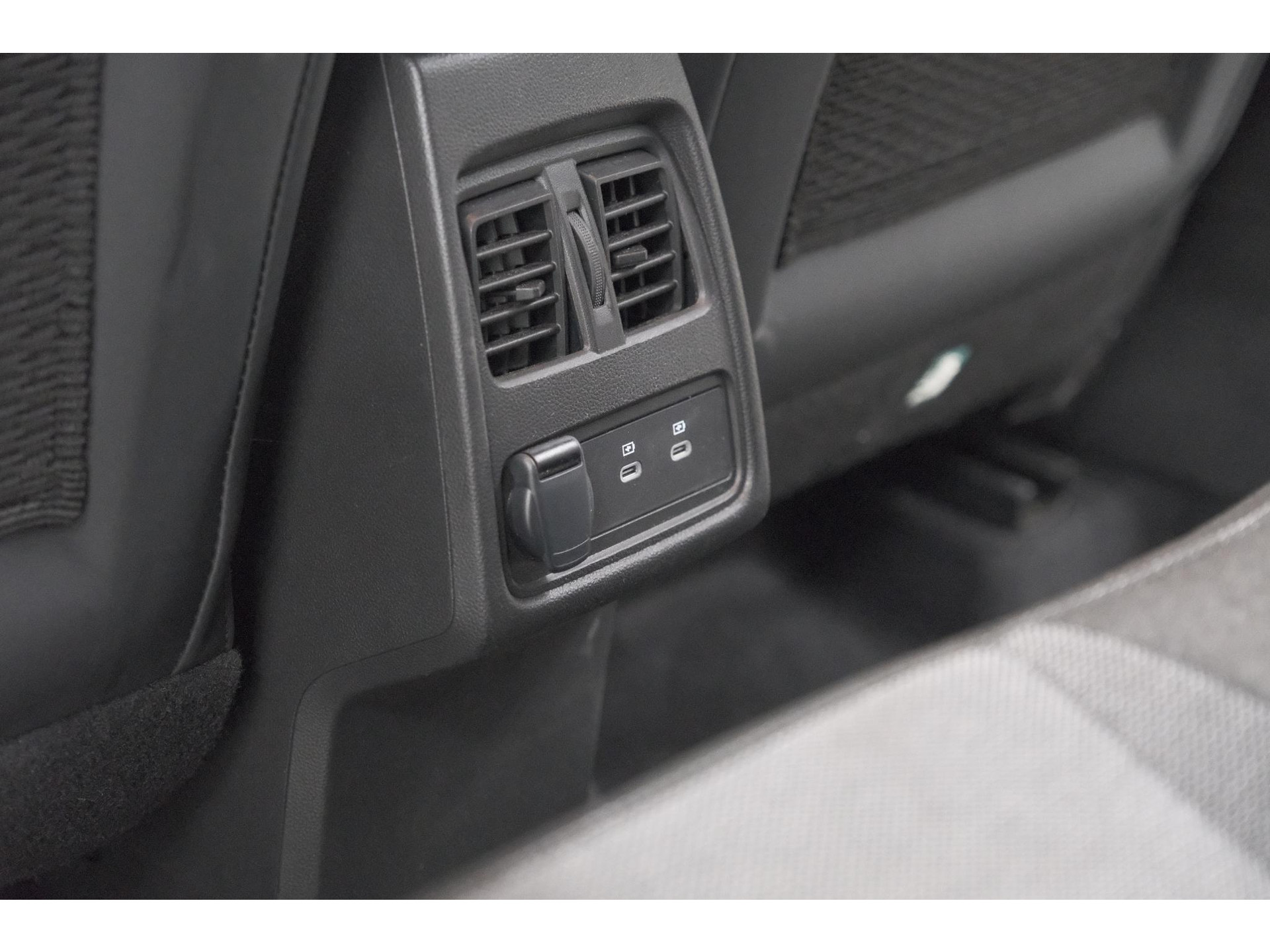 Renault Captur Mild Hybrid 160 EDC Techno | Camera | Navigatie | Apple Carplay | Pack Full Screen