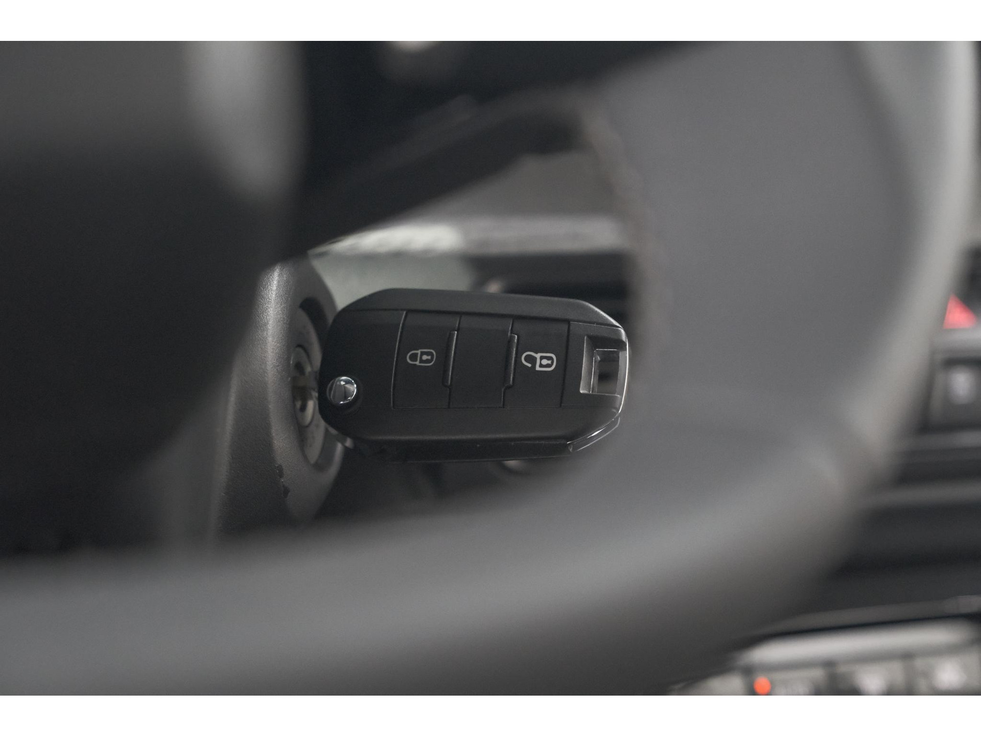 Citroen Ë-C3 Max 113pk 44 kWh | 7 KW Laadfunctie | Camera | Navigatie | Apple Carplay | Parkeersensoren