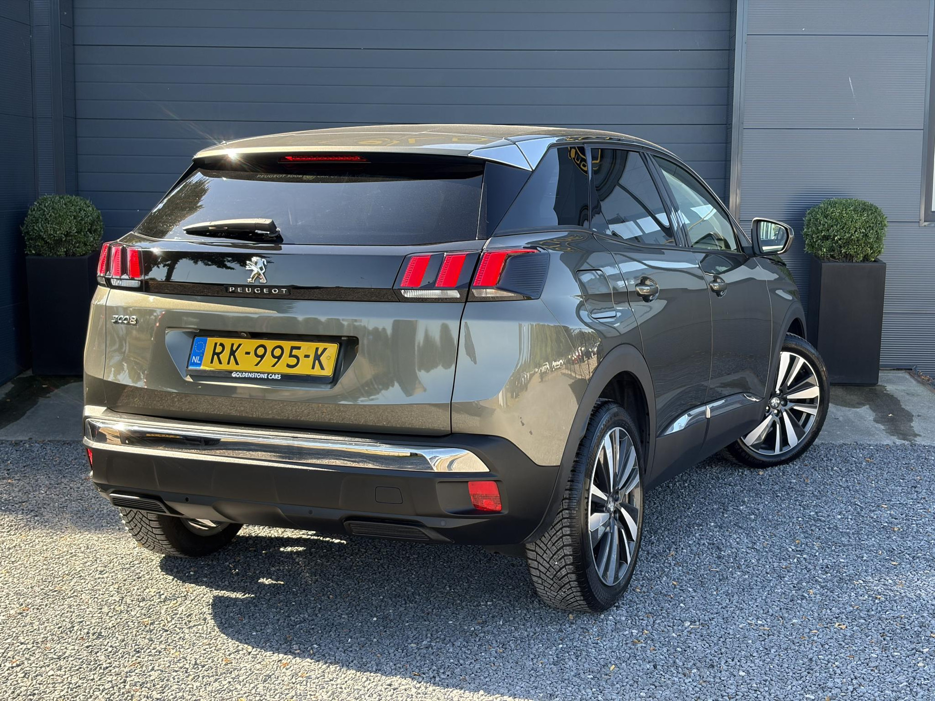 Peugeot 3008 1.2 PureTech Allure 2e Eigenaar l D-riem vv in 2023 l 360° Camera l Carplay l Dealer Onderhouden l Keyless l Stoelverwarming l Dodehoek l 6 Bak l Pdc V+A l 131pk l Bj 12-2017 l 19'' Lmv l Apk tot 12-2026
