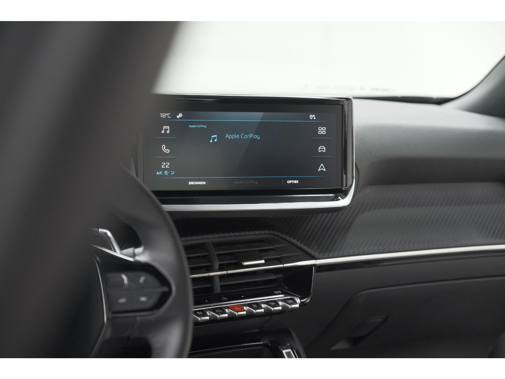 Peugeot 2008 1.2 Hybrid 136 Style | Apple Carplay | Parkeersensoren | Climate control