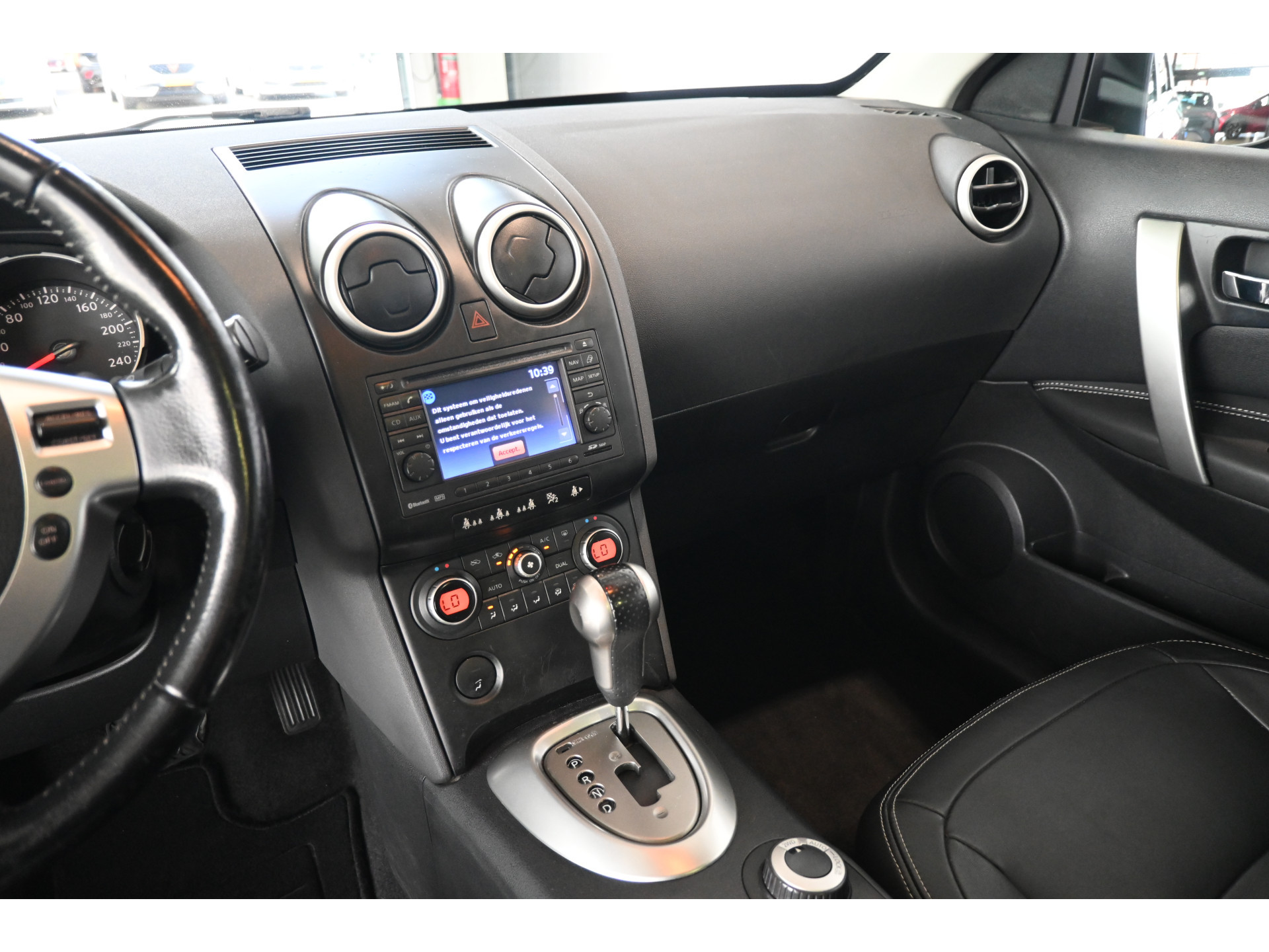 Nissan Qashqai +2 2.0 Tekna 4WD Automaat Clima Panoramadak 7-Persoons Navigatie Licht metaal Inruil mogelijk