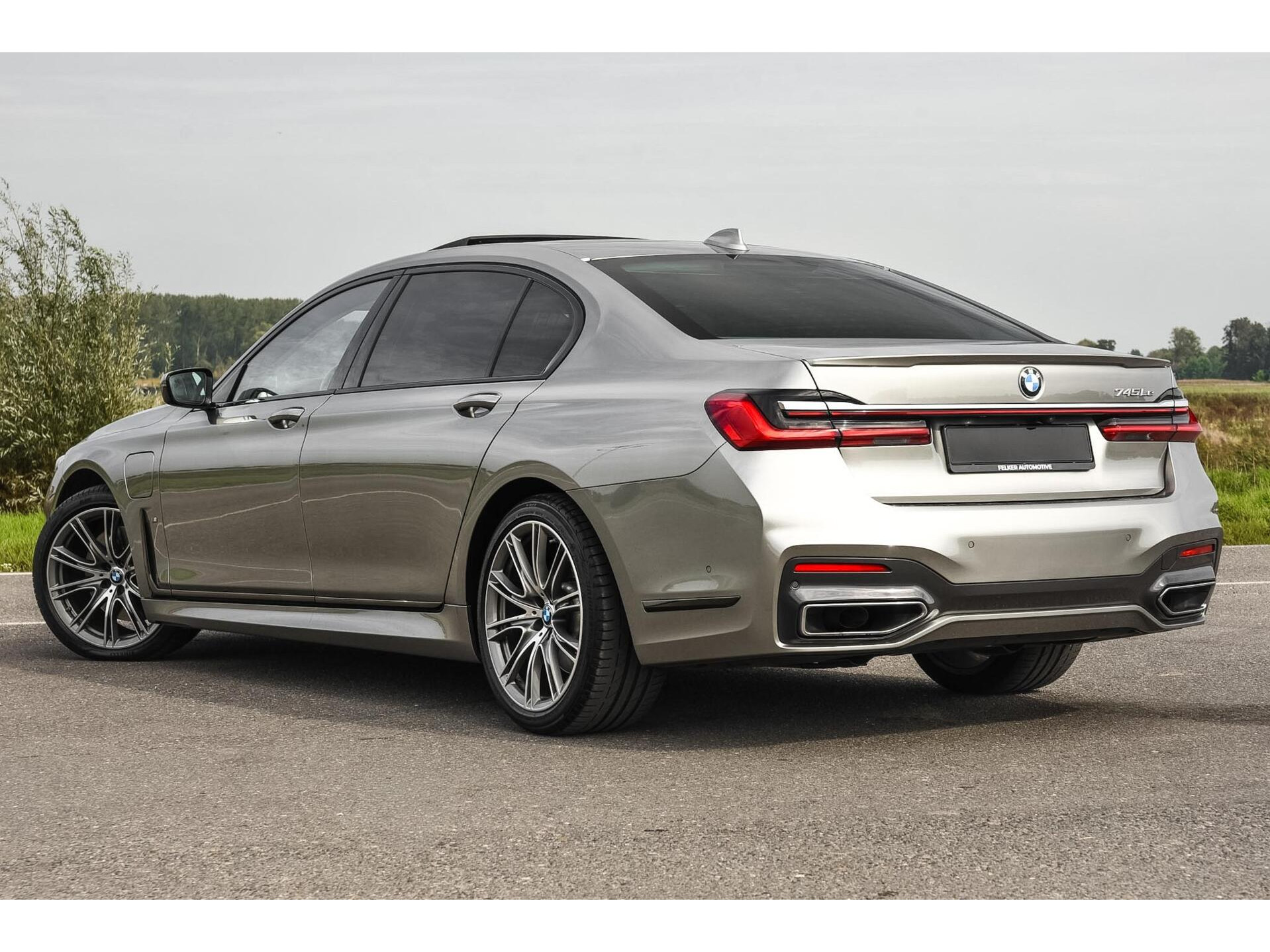 BMW 745Le High Executive | M Sport | Massage | Lounge
