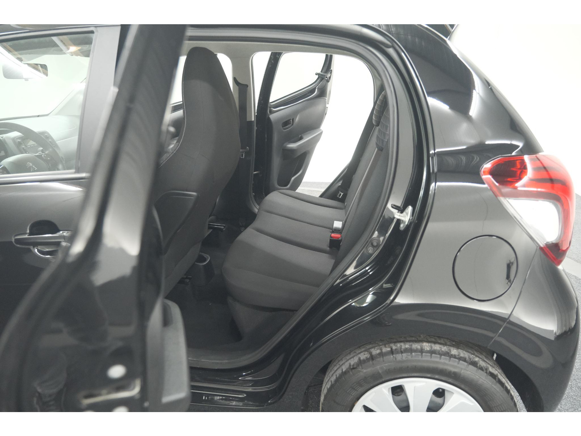 Peugeot 108 1.0 e-VTi Active | Airco | Bluetooth | Elektrische Ramen | 5 Deurs