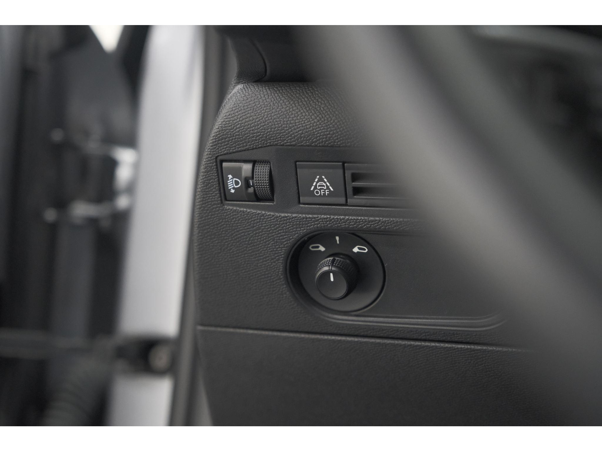 DS 3 Crossback PureTech 100 Montmartre | Parkeersensoren | Apple Carplay | Allseason Banden | Navigatie | Climate Control