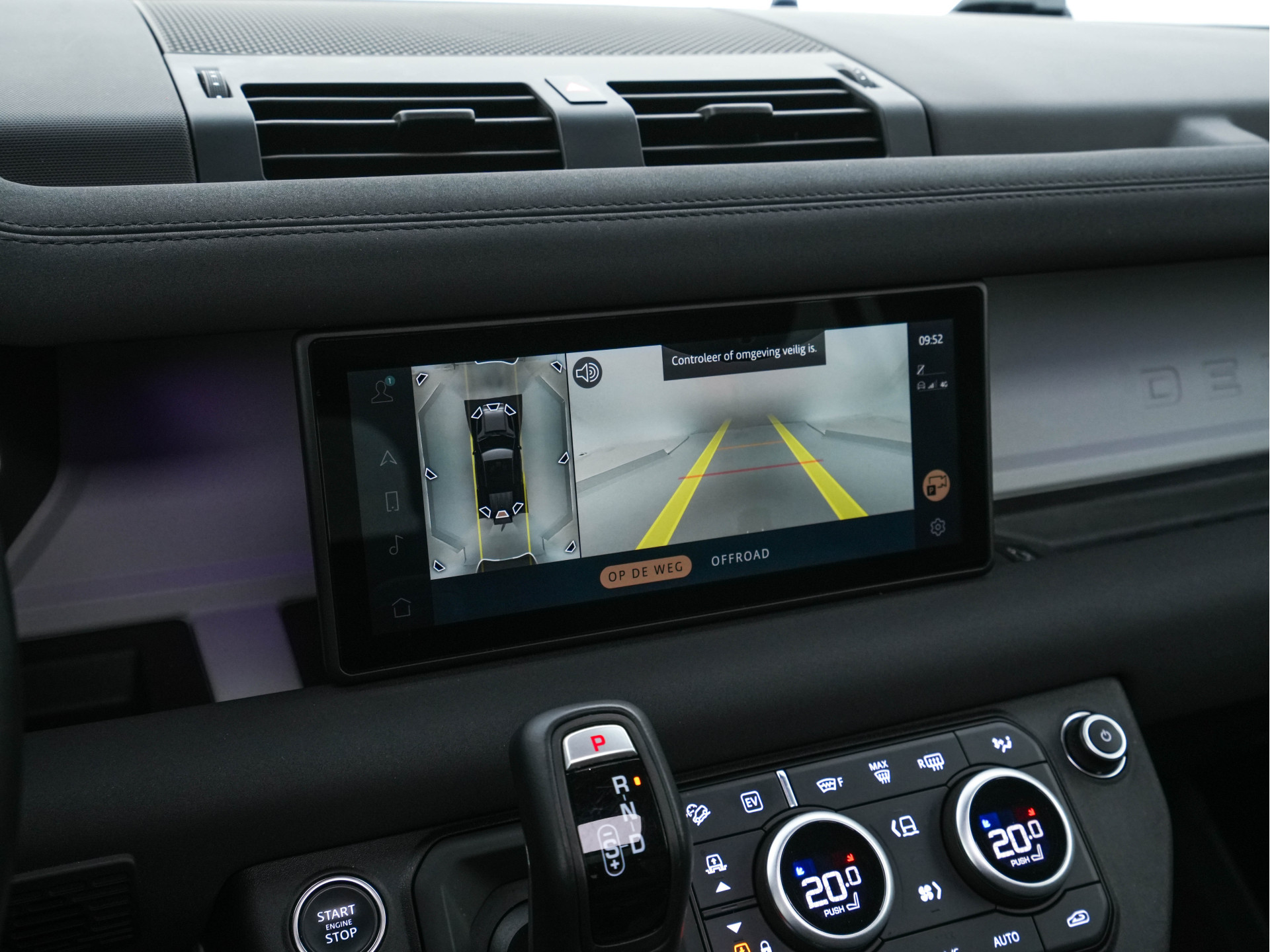 Land Rover Defender 110 2.0 P400e 110 XS Edition (Plug-in) (INCL.BTW) *PANO | LUXURY-LEATHER | FULL-LED | MERIDIAN-SOUND | BLIND-SPOT | TOP-VIEW | AIR-SUSPENSION | CCS-FASTLOADER | HEATED-COMFORTSEATS | KEYLESS | CARPLAY | LANE-ASISSIT | DAB+ | 20''A