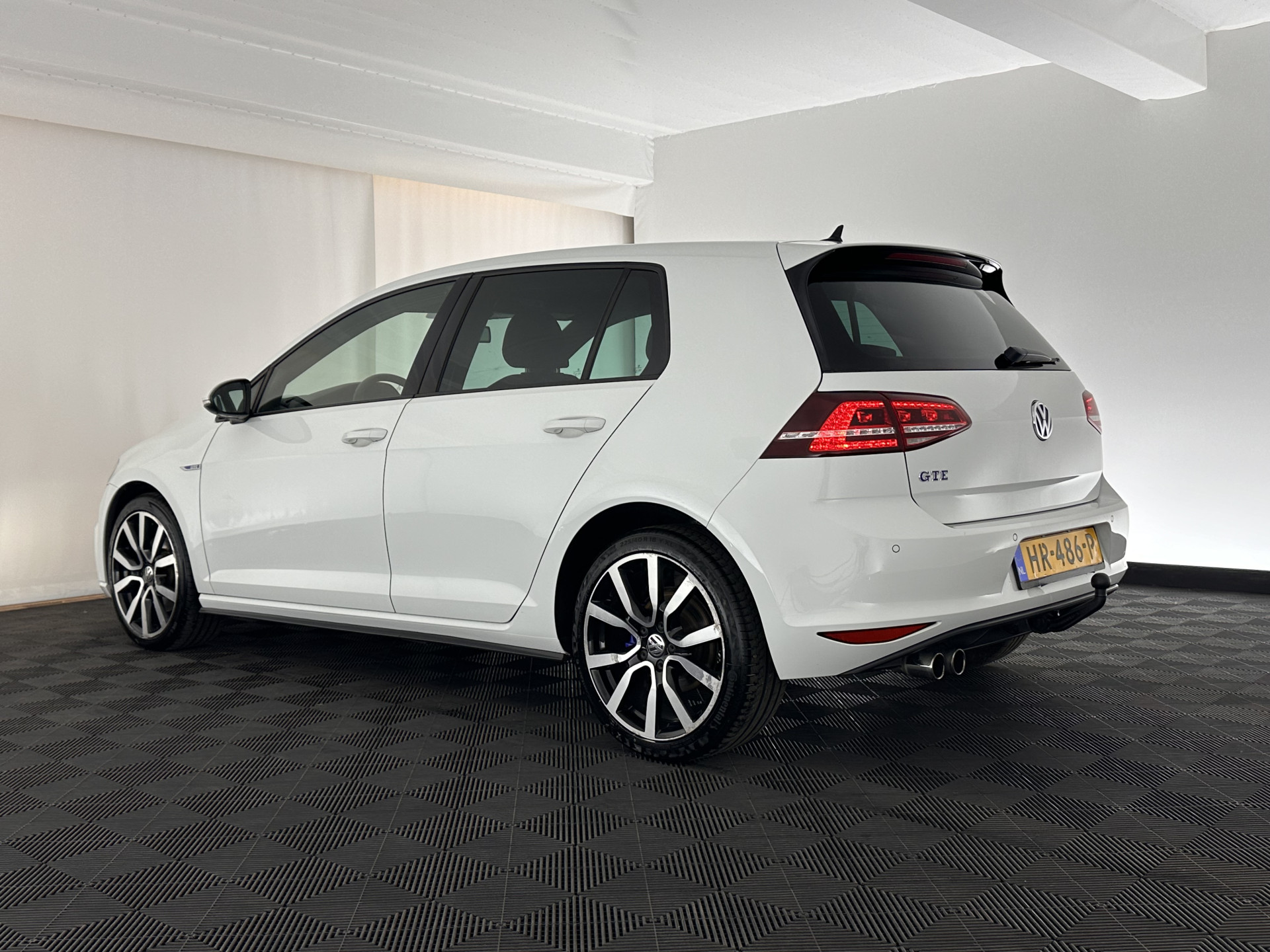 Volkswagen Golf 1.4 TSI GTE Aut. *FULL-LED | NAVI-FULLMAP | SPORT-SEATS | DAB+  | TOWBAR | ECC | SHIFT-PADDLES | PARKPILOT | CRUISE | 18''ALU*