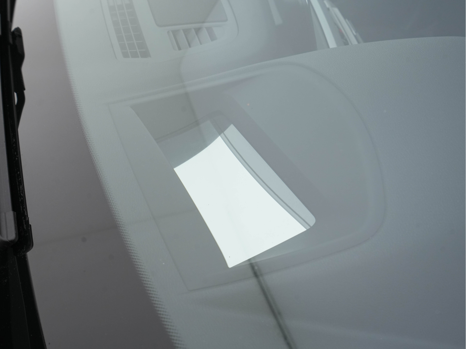 BMW X1 sDrive16d Centennial High Executive *LUXURY-LEATHER | NAVI-FULLMAP | HIFI-SOUND | FULL-LED | HEAD-UP | DAB | PRIVACY-GLASS | ECC | PDC | CRUISE | HEATED-COMFORTSEATS | TOWBAR | KEYLESS | 17"ALU*