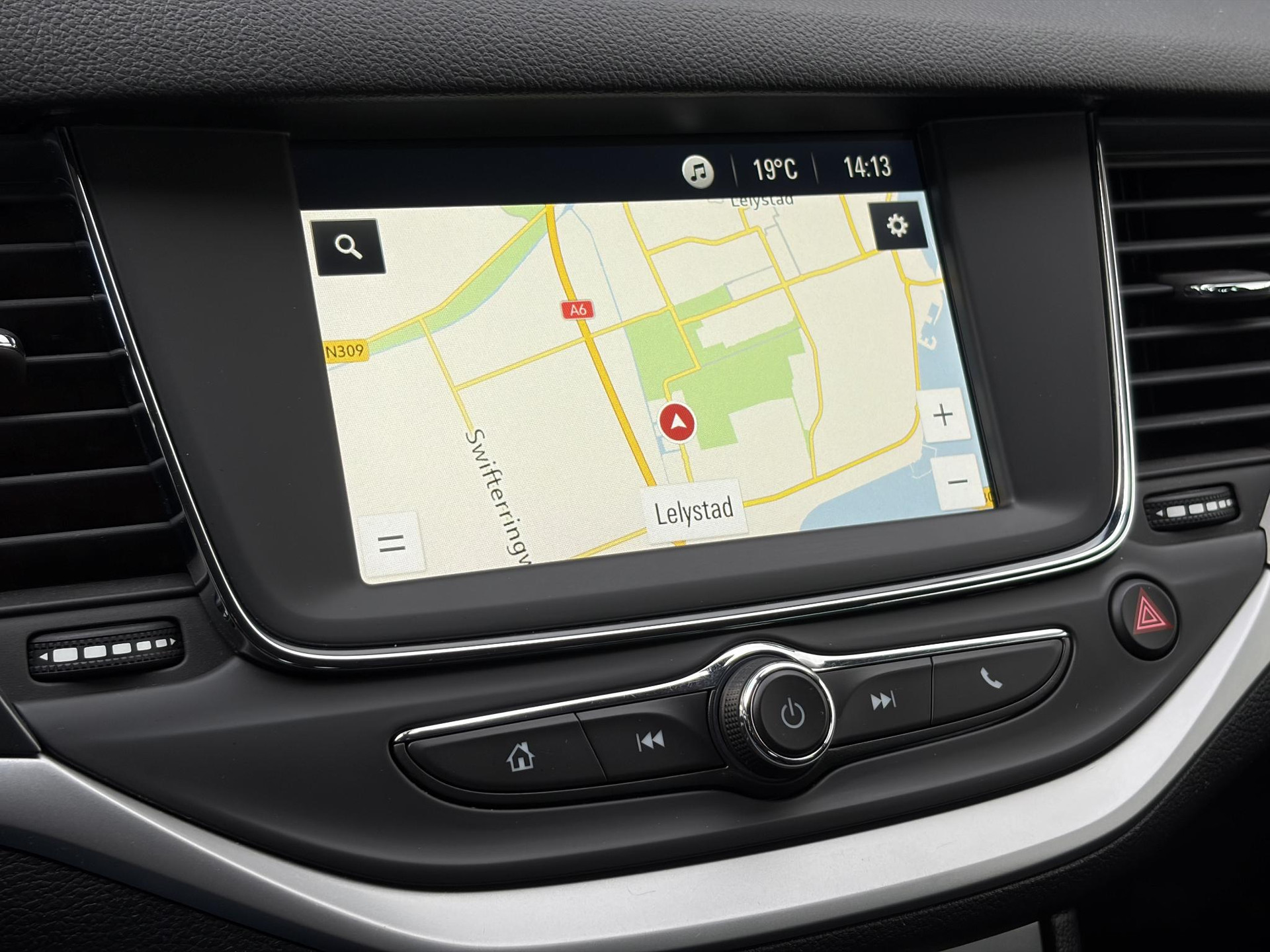 Opel Astra Sports Tourer 1.4 Turbo 120 Jaar Edition ✓150pk✓Carplay✓Navi✓Trekhaak✓Pdc V+A✓Clima✓Cruise✓6 Bak✓Lm velgen✓N.A.P✓Apk tot 02-2028