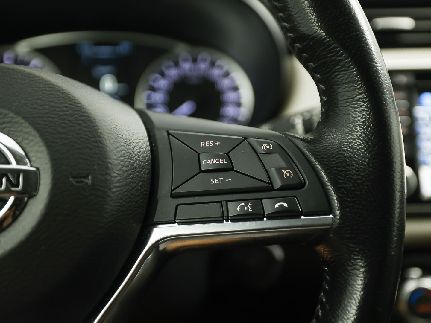 Nissan Micra 0.9 IG-T N-Connecta Sport (NAVIGATIE, CLIMATE, CAMERA, GETINT GLAS, SPORTSTOELEN, ELEK RAMEN, CRUISE, NIEUWSTAAT)
