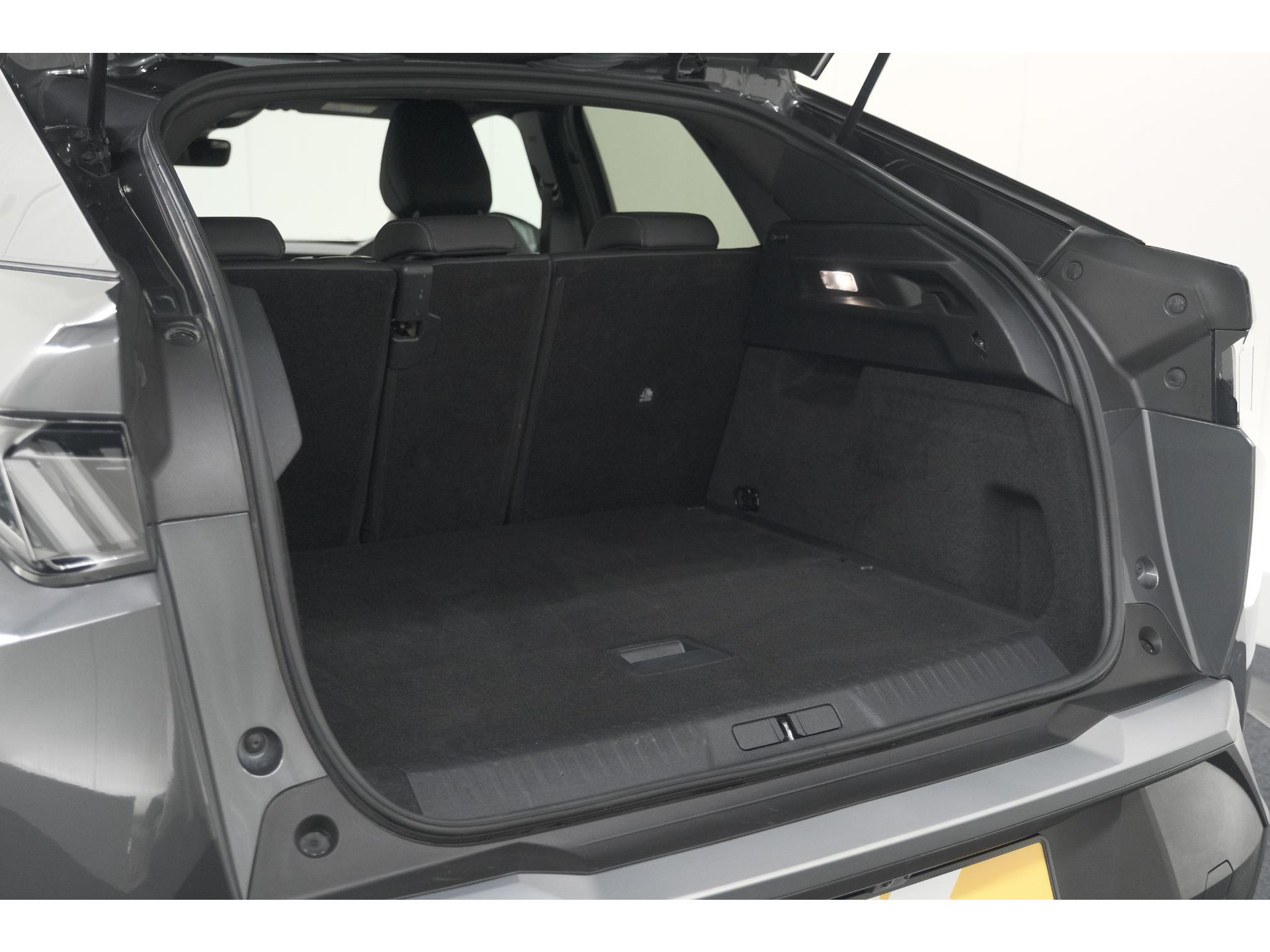 Peugeot 3008 1.2 Hybrid 136 e-DSC6 Allure | Camera | Stoelverwarming | Navigatie | Apple Carplay