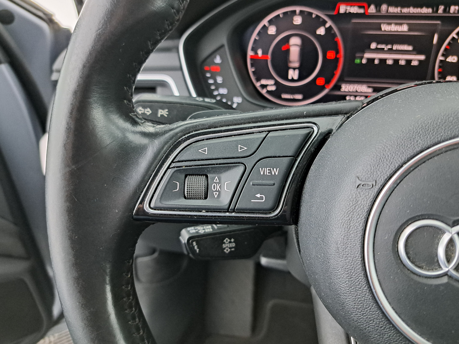 Audi A4 Avant 2.0 TDI Ultra Sport Pro Line S (INCL-BTW) Aut. *DIGI-COCKPIT | FULL-LED | NAVI-FULLMAP | HEATED-SPORTSEATS | ECC | KEYLESS | SHIFTPADDLES | CRUISE | TOWBAR | 17"ALU*