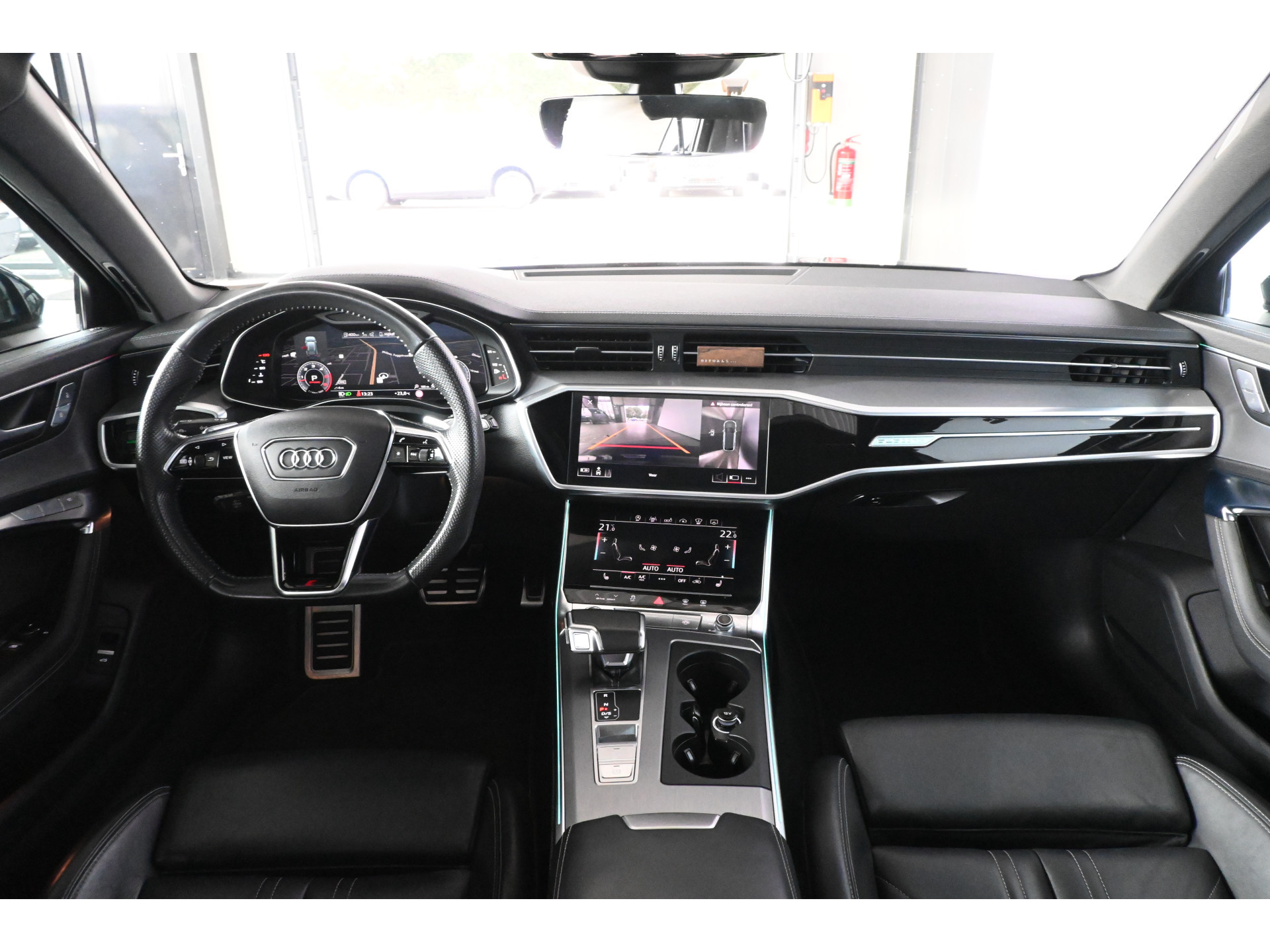 Audi A6 Avant 50 TDI quattro Design S-Line Maxton pakket Pano Matrix LED Luchtvering Virtual Head-Up 21 inch VOLL Rijklaarprijs! Inruil Mogelijk!