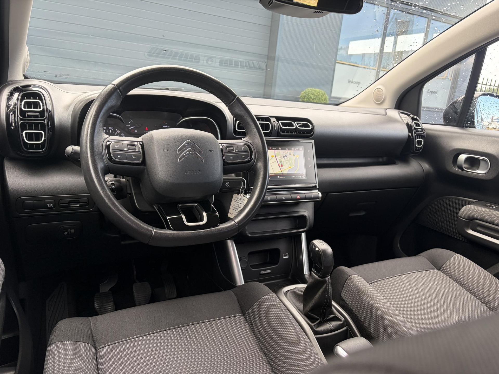 Citroen C3 Aircross 1.2 PureTech Feel ✓Draadloze telefoonlader✓Carplay✓Navi✓Clima✓Cruise ✓Pdc✓Lm velgen✓2e Eigenaar✓Net beurt gehad✓Lm velgen✓N.A.P✓Apk tot 10-2027