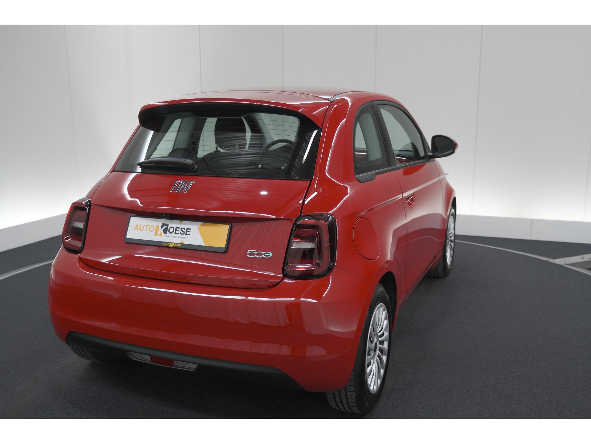 Fiat 500 Urban 42 kWh | SOH 97,9% | 3 Fase | Camera | Apple Carplay | Keyless start