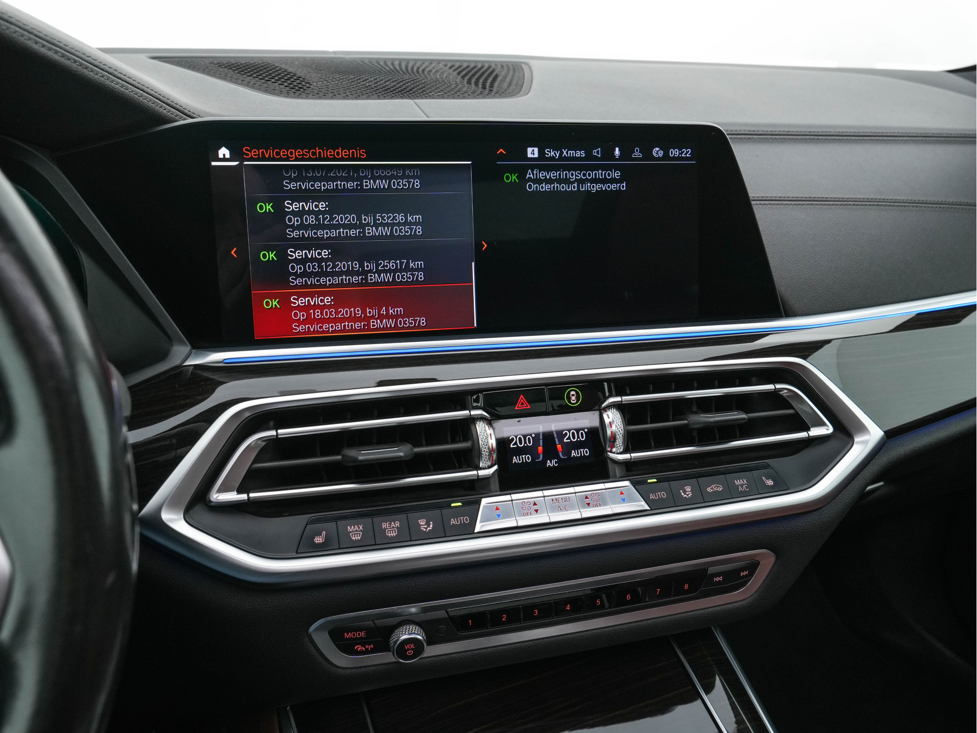 BMW X5 M50d High Executive M-Sportpack Aut. *PANO | HEAD-UP | DESIGN-LEATHER | LASER-LIGHT | TOP-VIEW | HARMAN/KARDON | MEMORY-PACK | DIGI-COCKPIT | DAB+ | HEATED-COMFORTSEATS | NAVI-FULLMAP | KEYLESS | TOWBAR | 21''ALU*