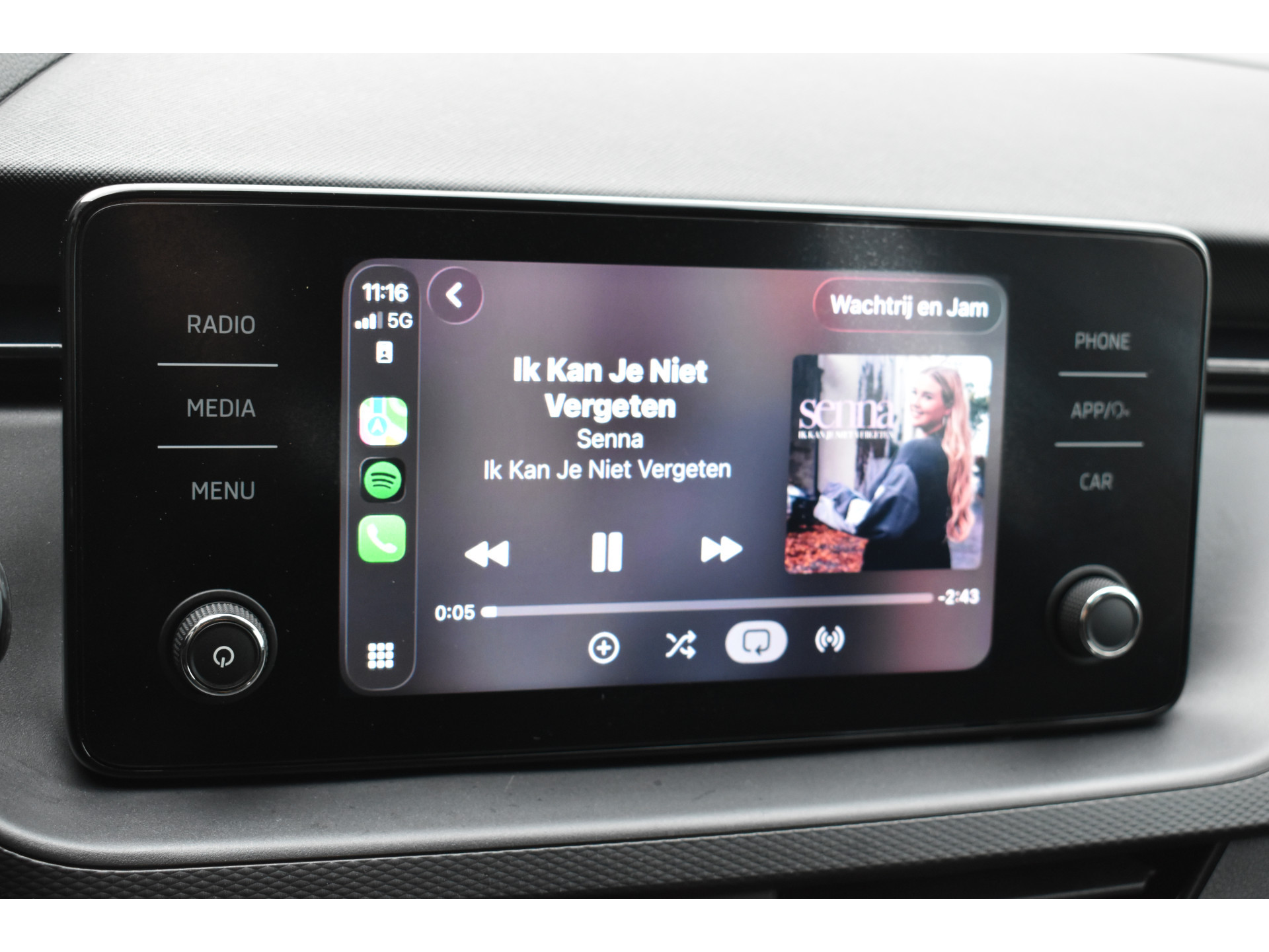 ŠKODA Scala 1.0 TSI Ambition Automaat Carplay Navigatie Front/lane assist Stoelverwarming Parkeer sensoren