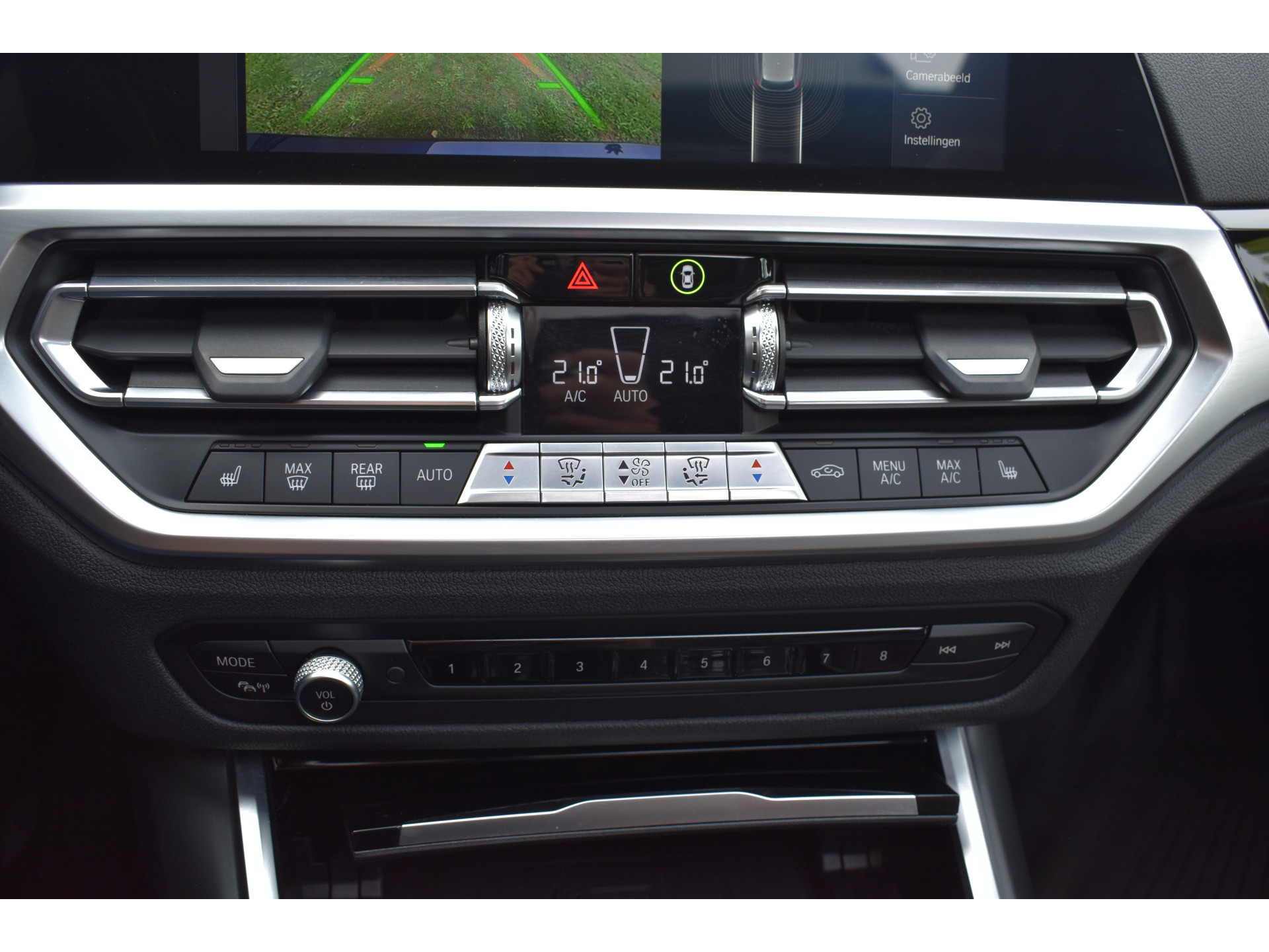 BMW 3-serie Touring 330e Business Edition Plus Plugin-hybride Pano Leder