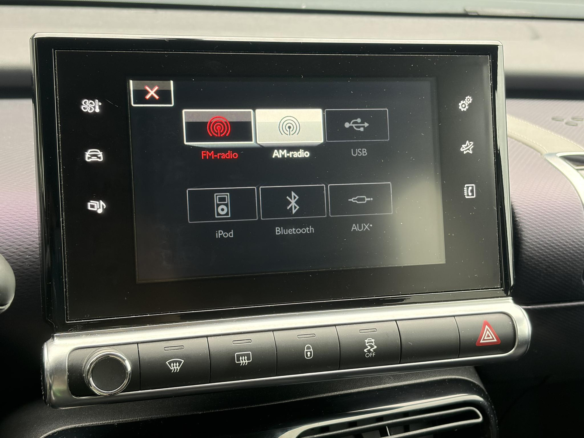 Citroen C4 Cactus 1.2 PureTech Feel ✓D-riem vv in 12-2024✓12e Eigenaar✓Dealer Onderhouden✓Carplay✓ClimaCruise✓Lmv✓Recent beurt gehad✓N.A.P✓Apk tot 08-2027