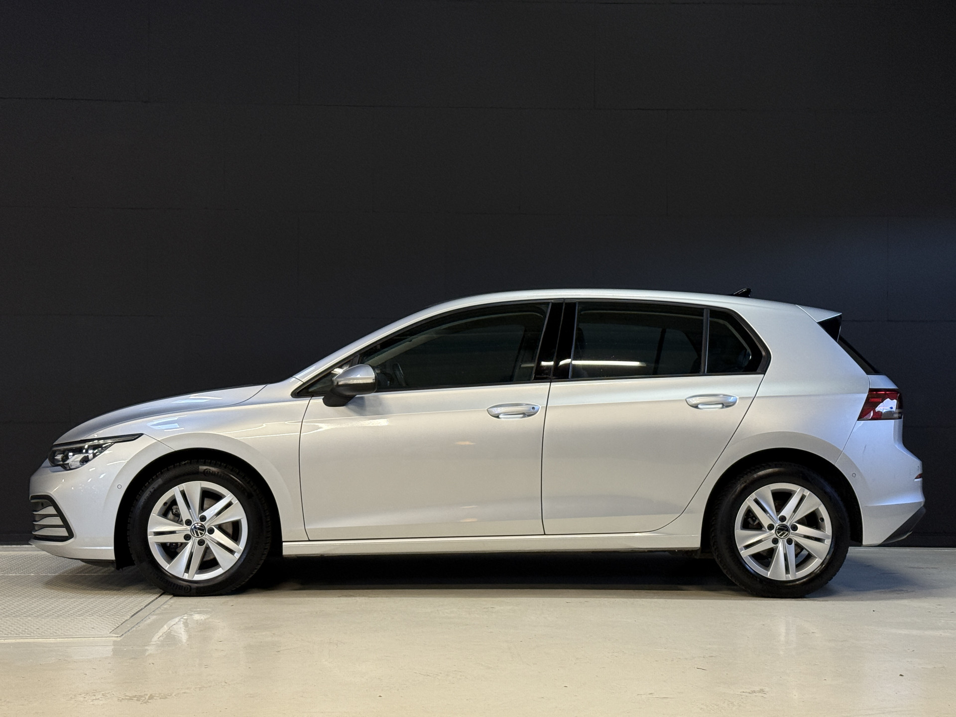 Volkswagen Golf 1.5 TSI Life Business | Memory stoelen | Camera | Full LED | Apple Carplay