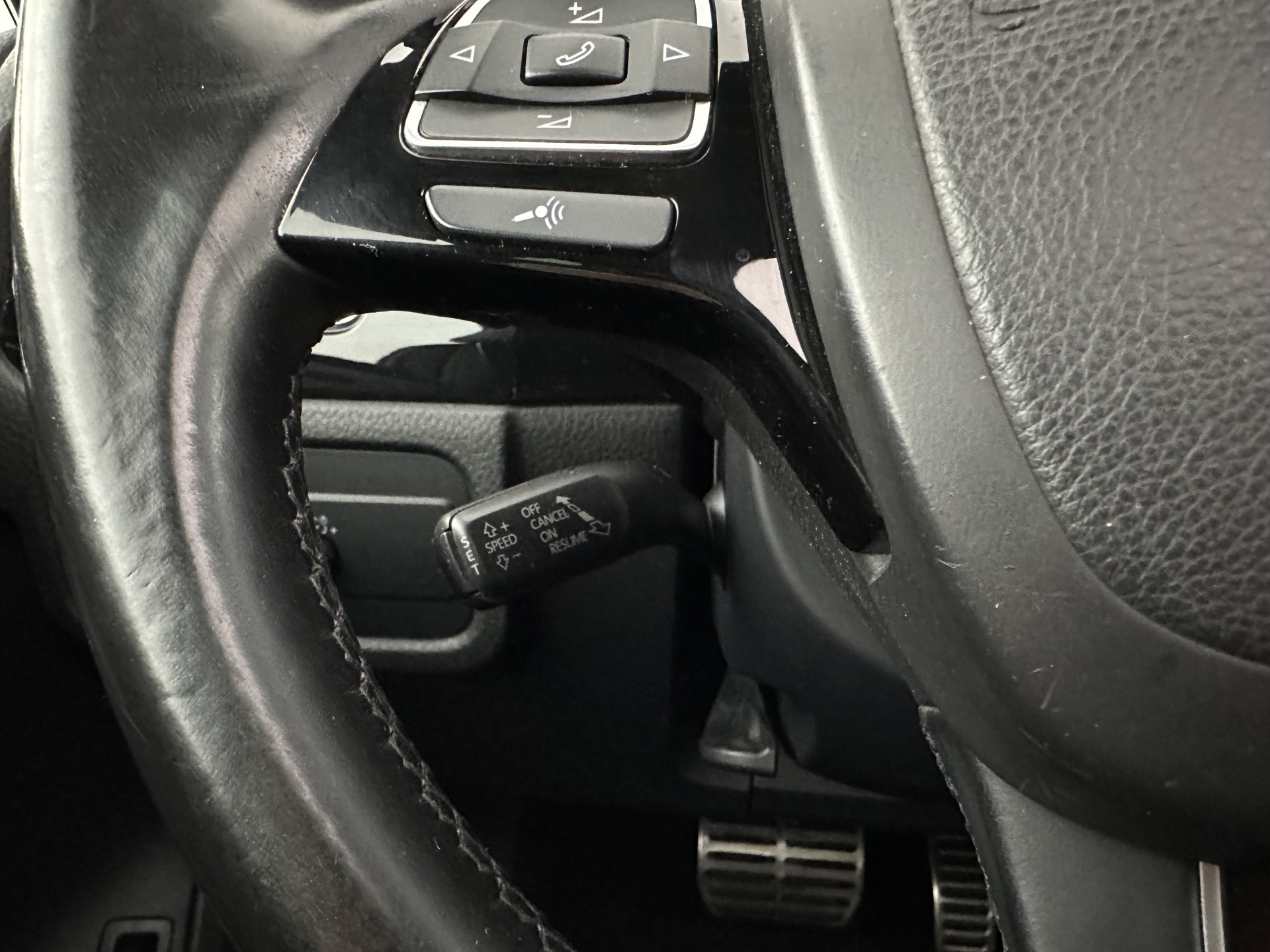 Volkswagen Touareg 3.0 TDI Highline Aut. *PANO | LEATHER | XENON | MEMORY-PACK | DYNAUDIO | NAVI-FULLMAP | AIRSUSPENSION | CAMERA | SHIFTPADDLES | ECC | PDC | CRUISE | TOWBAR | DAB | 18''ALU*